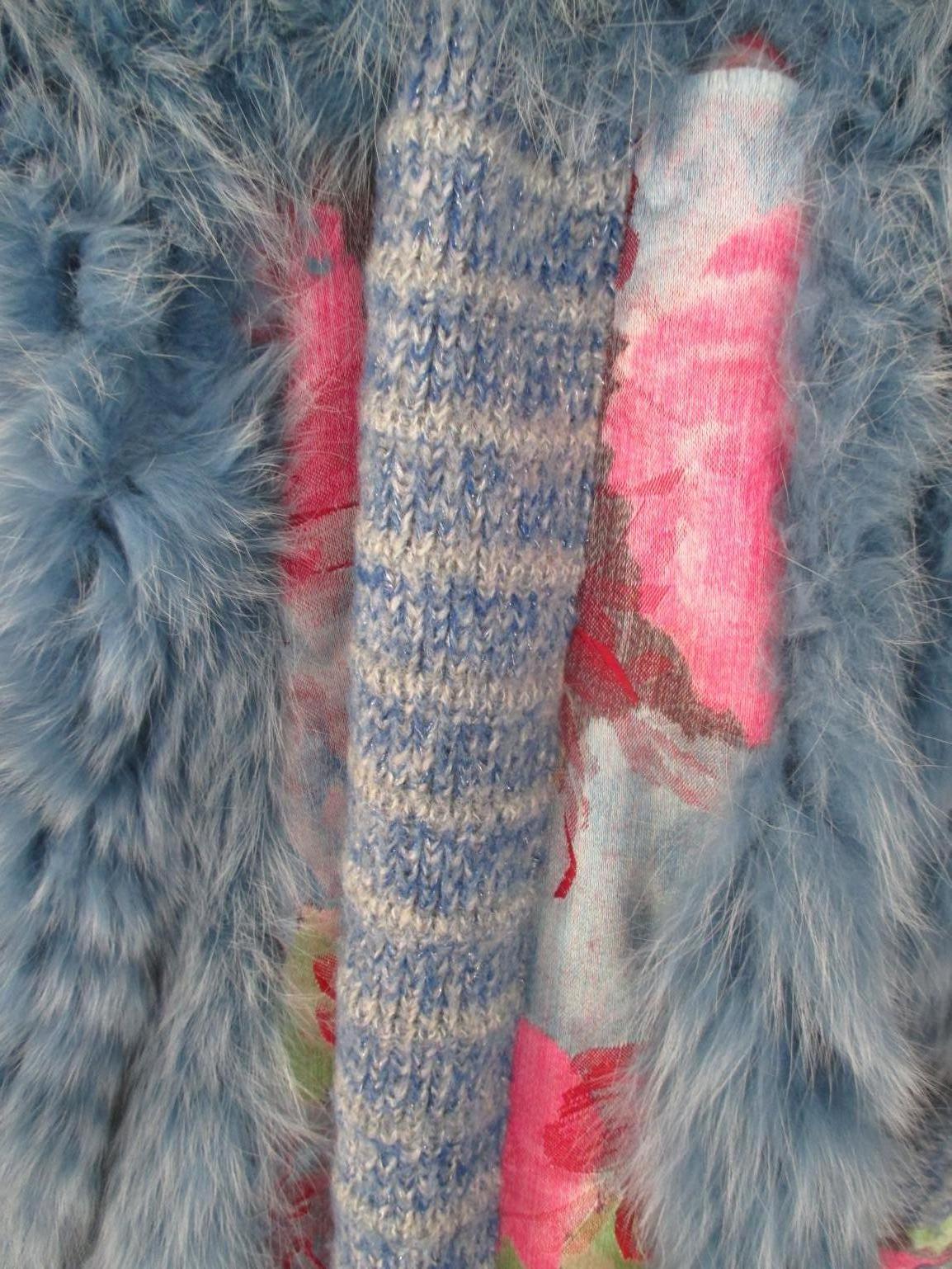 Wool Fox Fur coat vest with appliqués For Sale 1