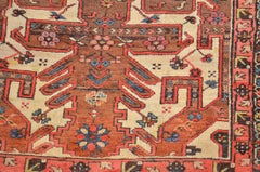 Handgefertigter antiker kaukasischer Wollteppich mit geometrischem Blumenmuster aus Wolle, um 1900