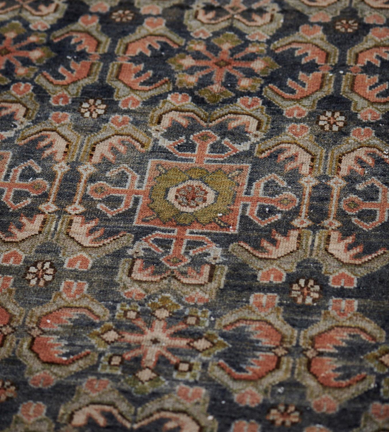 Hand-Knotted Wool Handwoven Persian Malayer Rug from the Late 19th Century For Sale