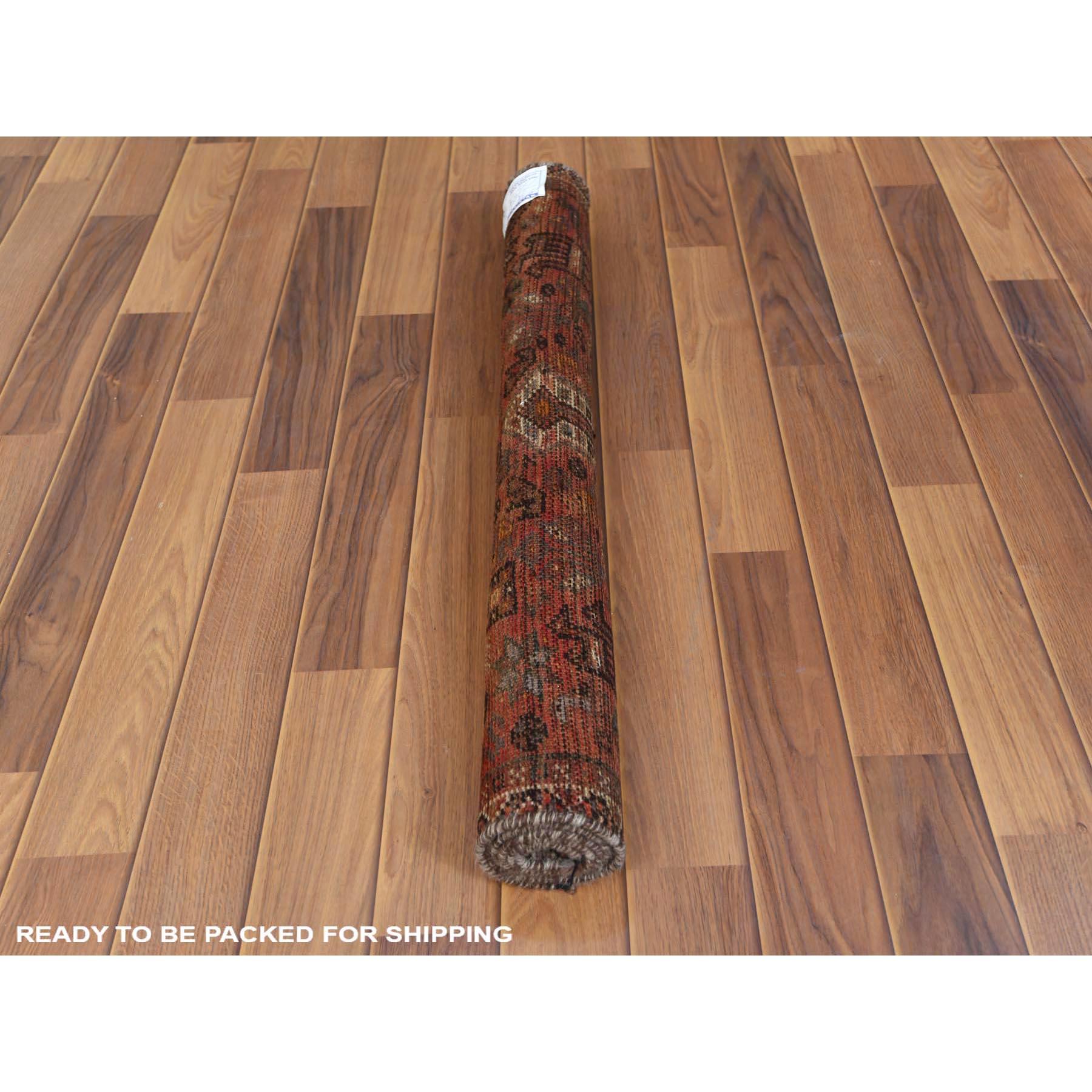 Wool Light Brown Persian Qashqai Vintage Worn Down Bohemian Handmade Rug In Good Condition In Carlstadt, NJ
