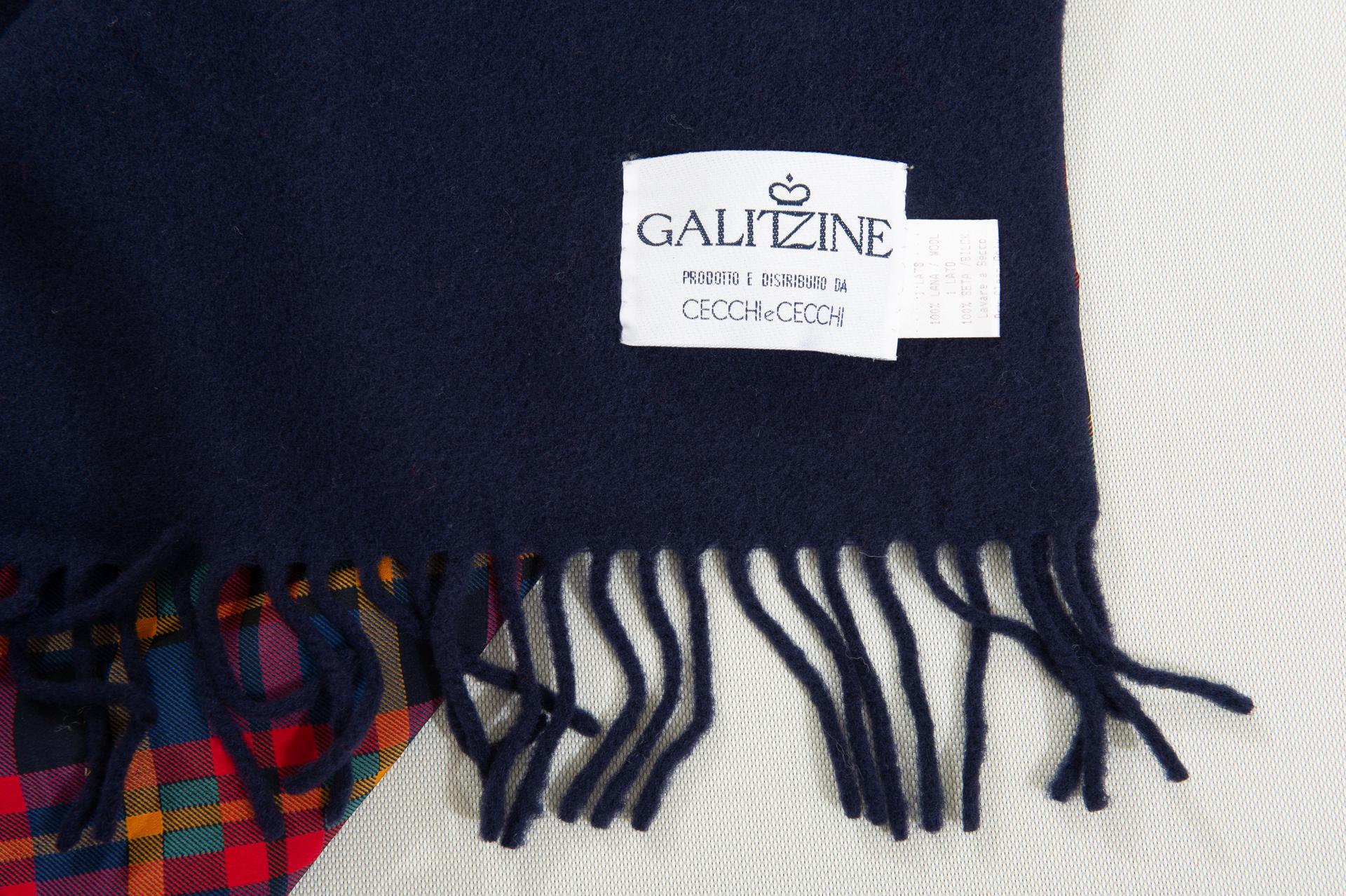 B/707 - Blue wool plaid with application on one side of an unusual silk foulard by the famous designer Irene Galitzine.
Beautiful, elegant, useful.