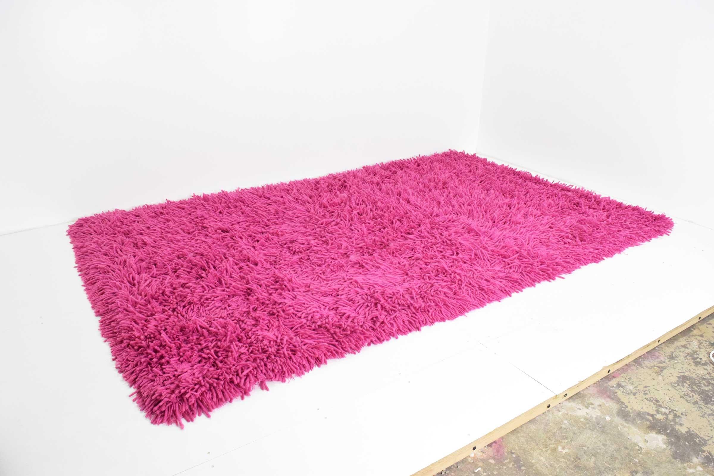 pink rug png