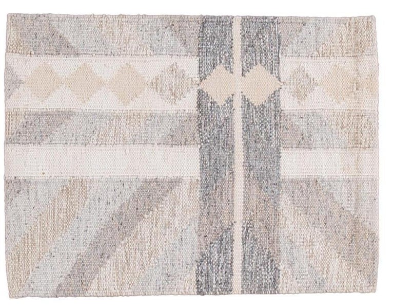 Modern Wool Scandinavian Style Kilim Custom Rug For Sale
