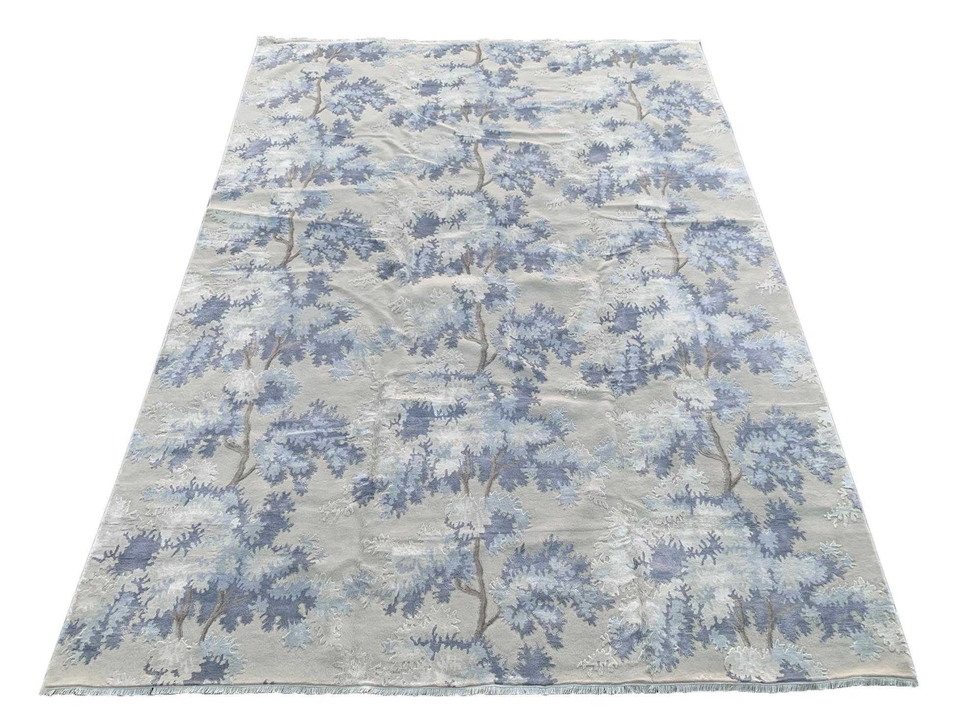 Handgeknüpfter Flor aus Wolle und Seide auf einem Baumwollgrund.

Hoch-Tief-Design

Neu
980
Abmessungen: 8'2