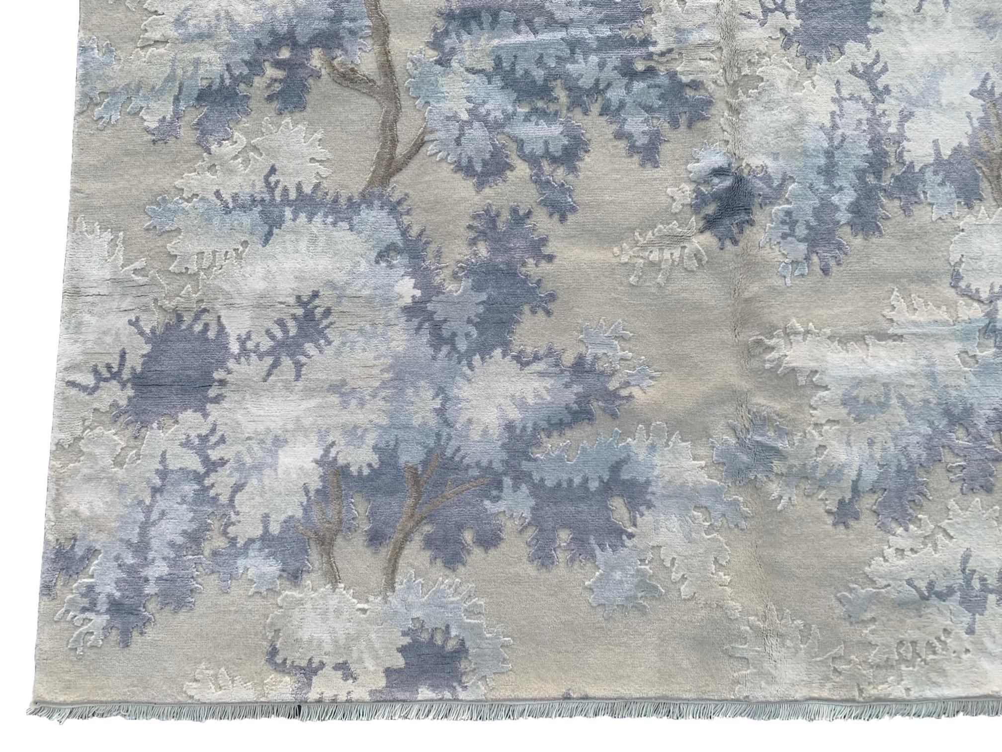 Wolle und Seide hochgeschlossene blaue Bäume im Zustand „Neu“ im Angebot in Laguna Hills, CA