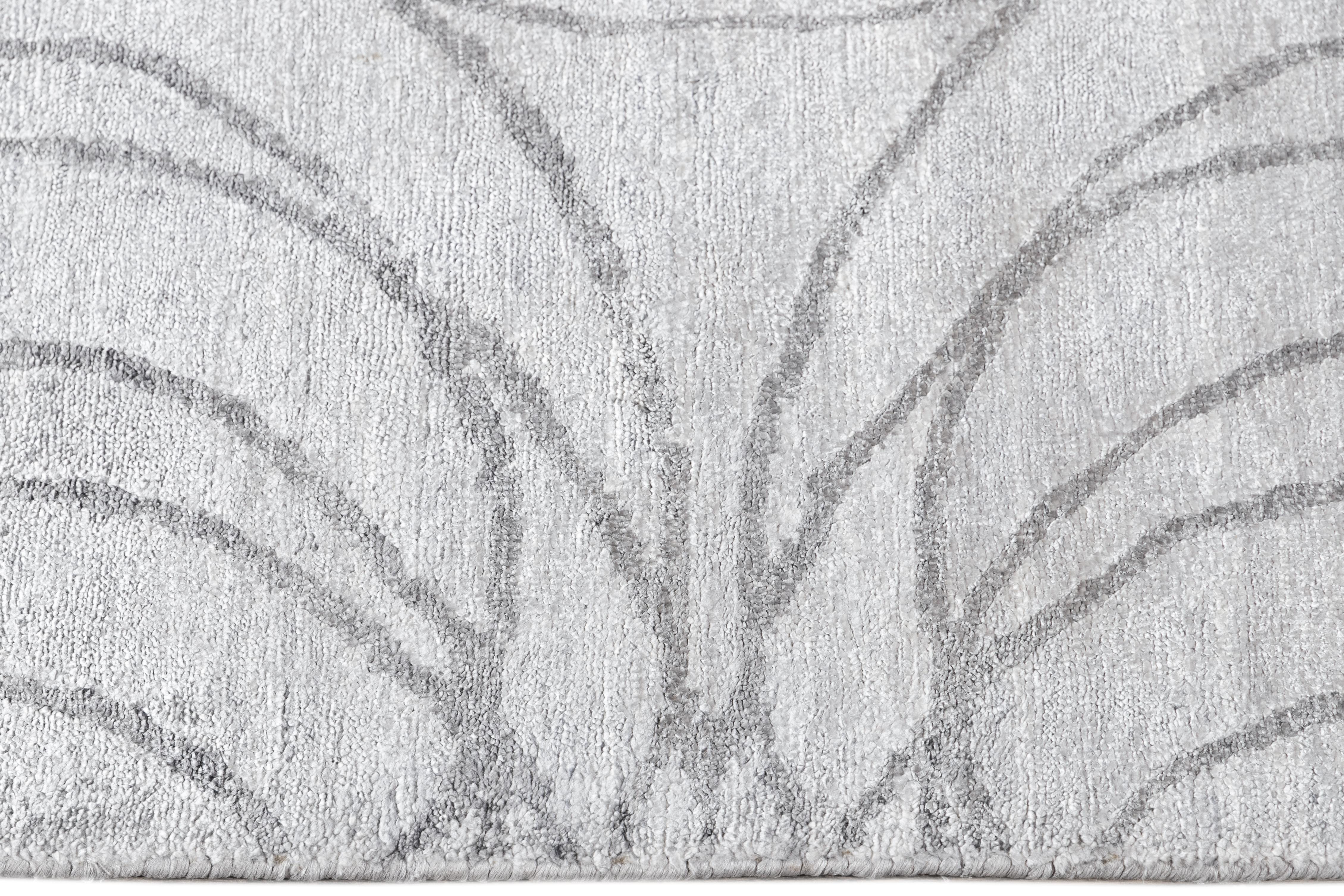 Futurist Wool & Silk Modern Handmade Gray Rug With Seamless Geometric Pattern For Sale