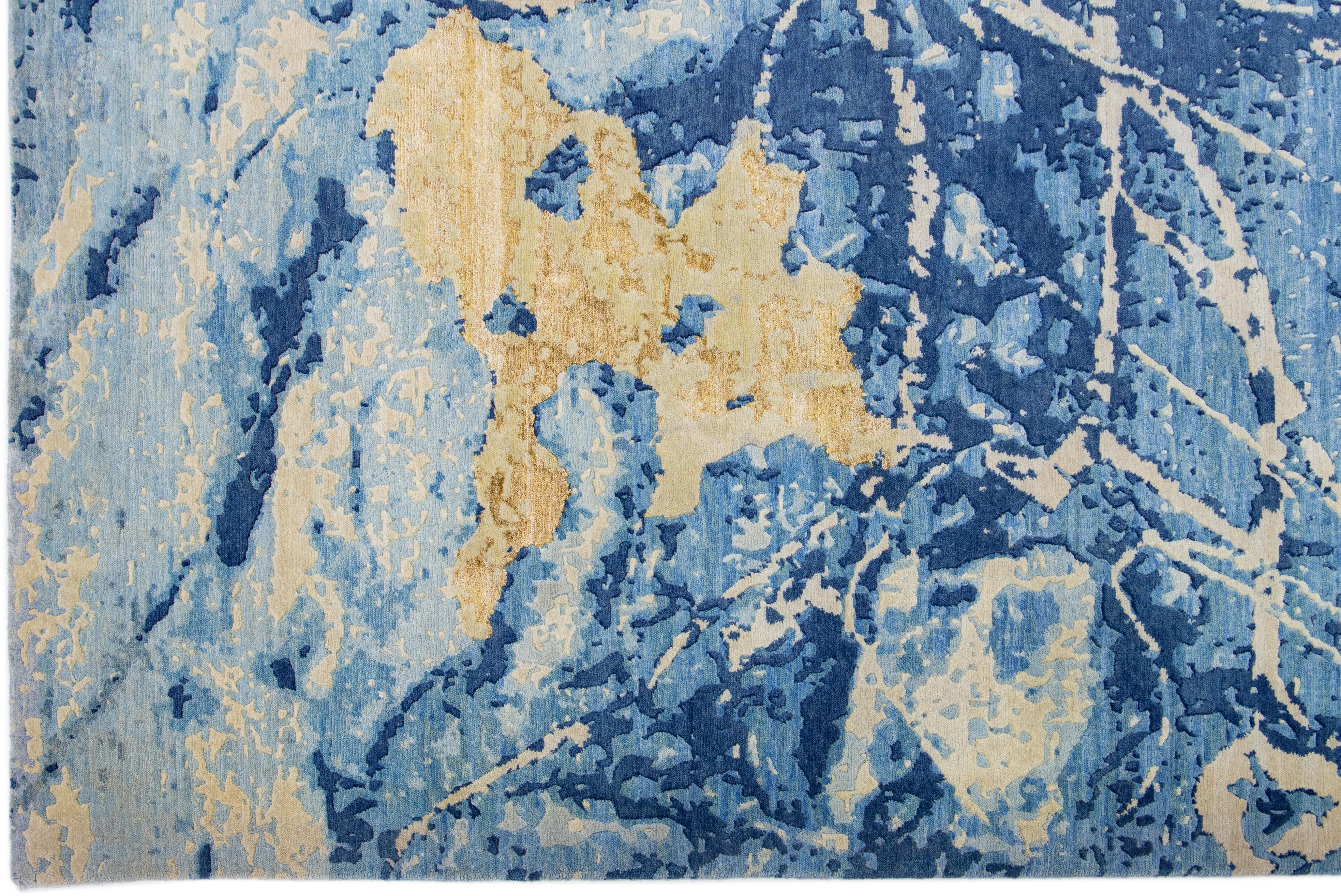 Wool & Silk Modern Handmade Rug with Abstract Blue/Yellow Motif In New Condition For Sale In Norwalk, CT