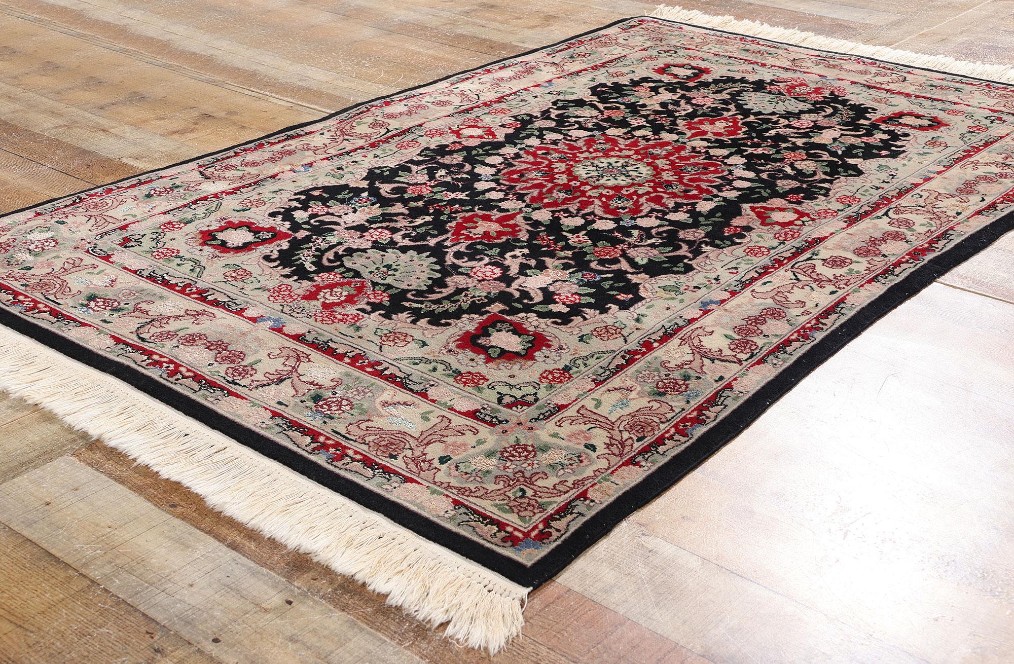Wolle & Seide Vintage Chinese Tabriz Teppich mit traditionellen Stil (Chinesisch) im Angebot