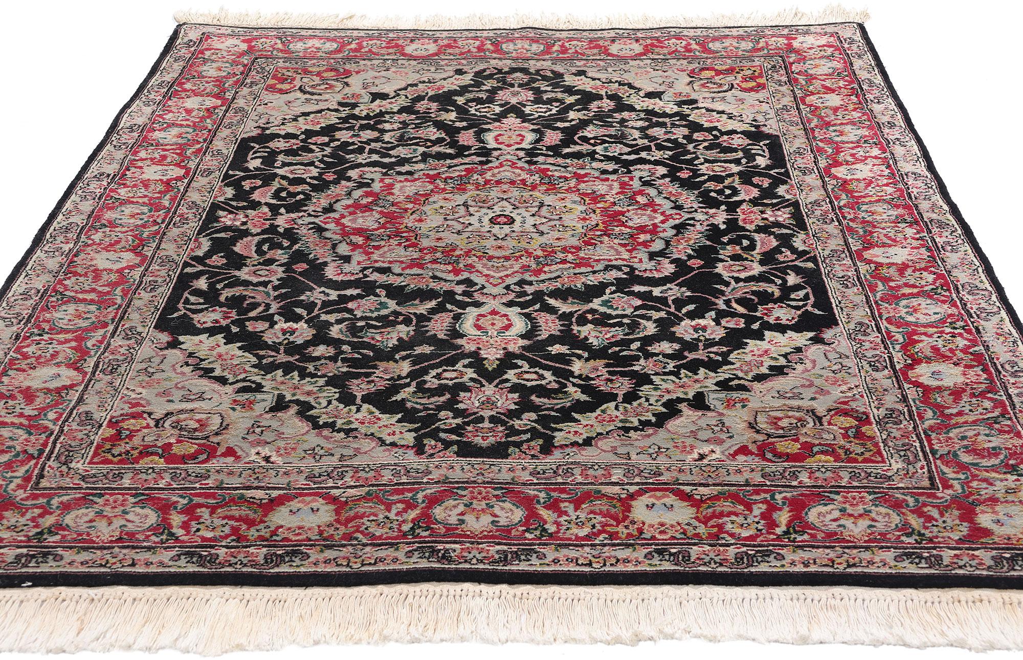 Wolle & Seide Vintage Chinese Tabriz Teppich mit traditionellen Stil (Handgeknüpft) im Angebot