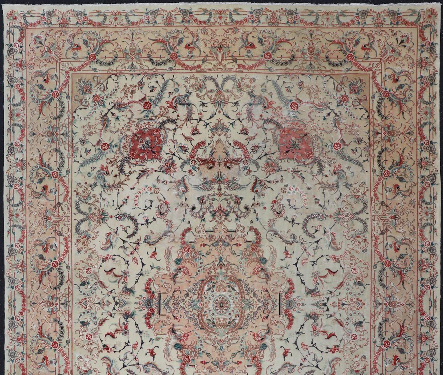 Tappeto a medaglione in lana e seta Vintage Fine Tabriz Design con fiori intricati in vendita 6