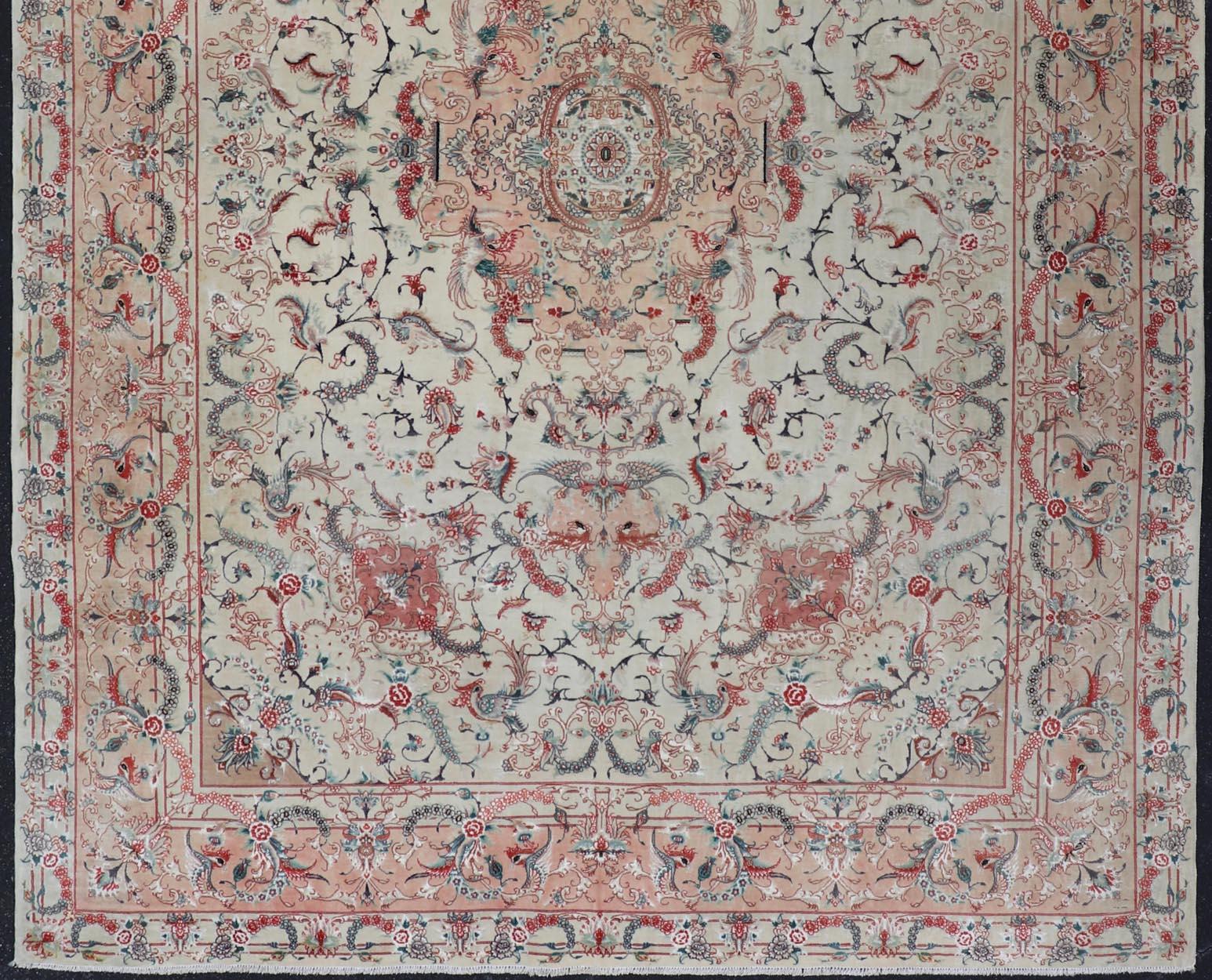 Tappeto a medaglione in lana e seta Vintage Fine Tabriz Design con fiori intricati in vendita 8