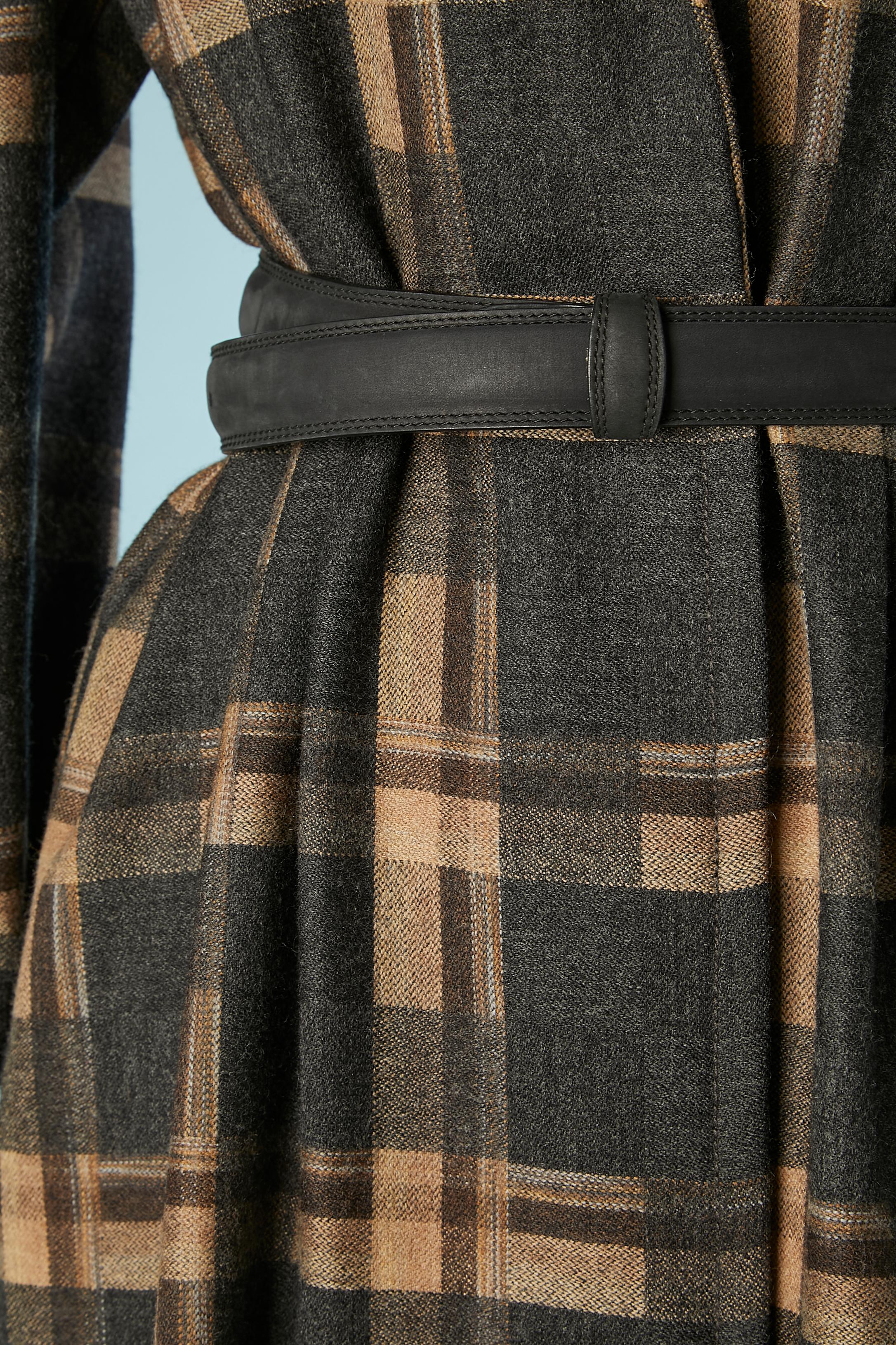 Schottenkaro-Mantel aus Wolle  Mit Ledergürtel GALANOS für Neiman Marcus  (Schwarz) im Angebot