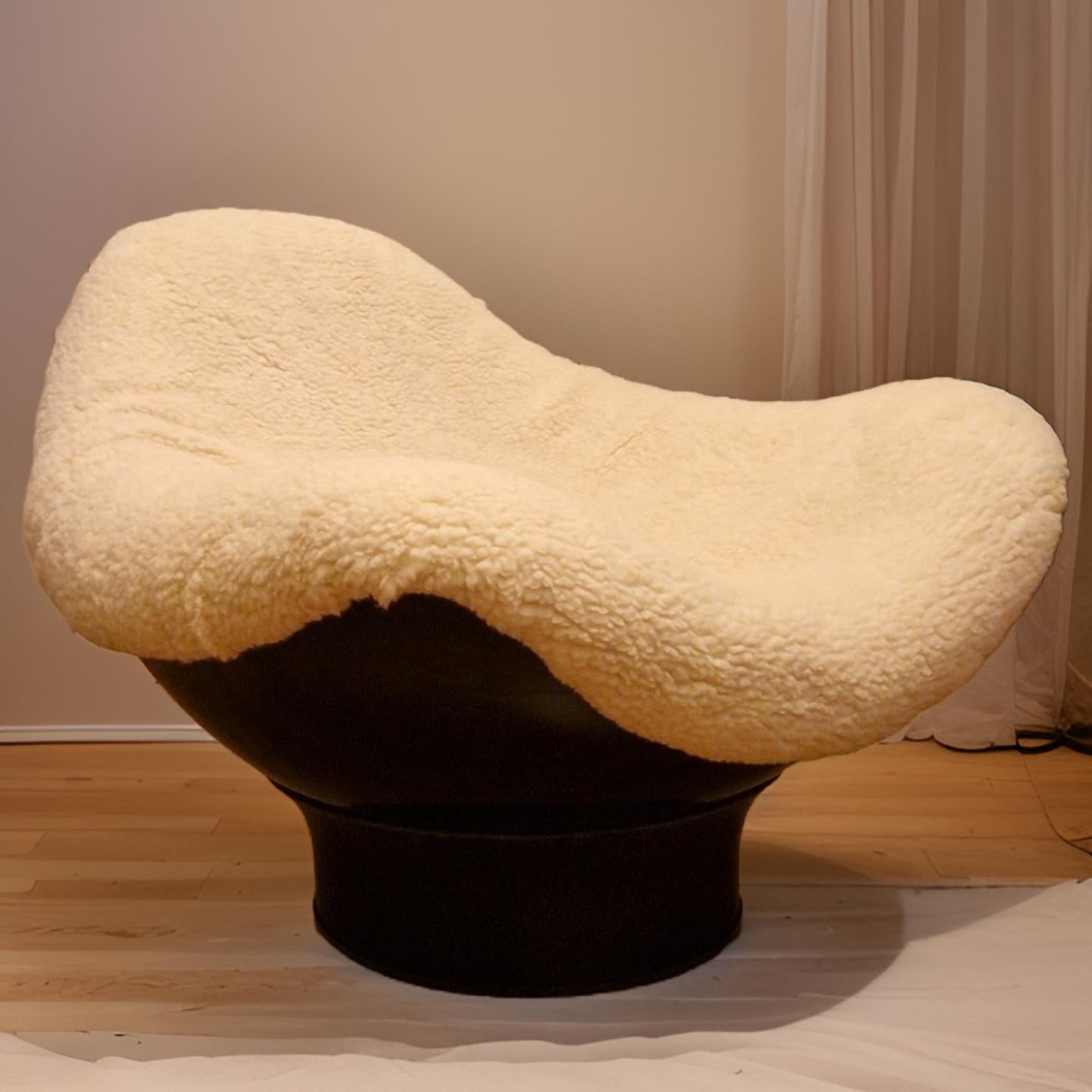 20th Century Wool teddy Rodica chair by Mario Bruno for Comfort, Italy 1960s