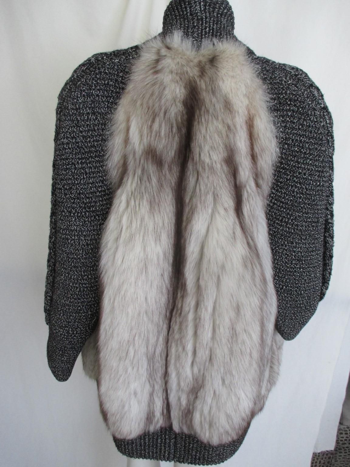Wool White Fox Fur Coat Vest In Good Condition For Sale In Amsterdam, NL