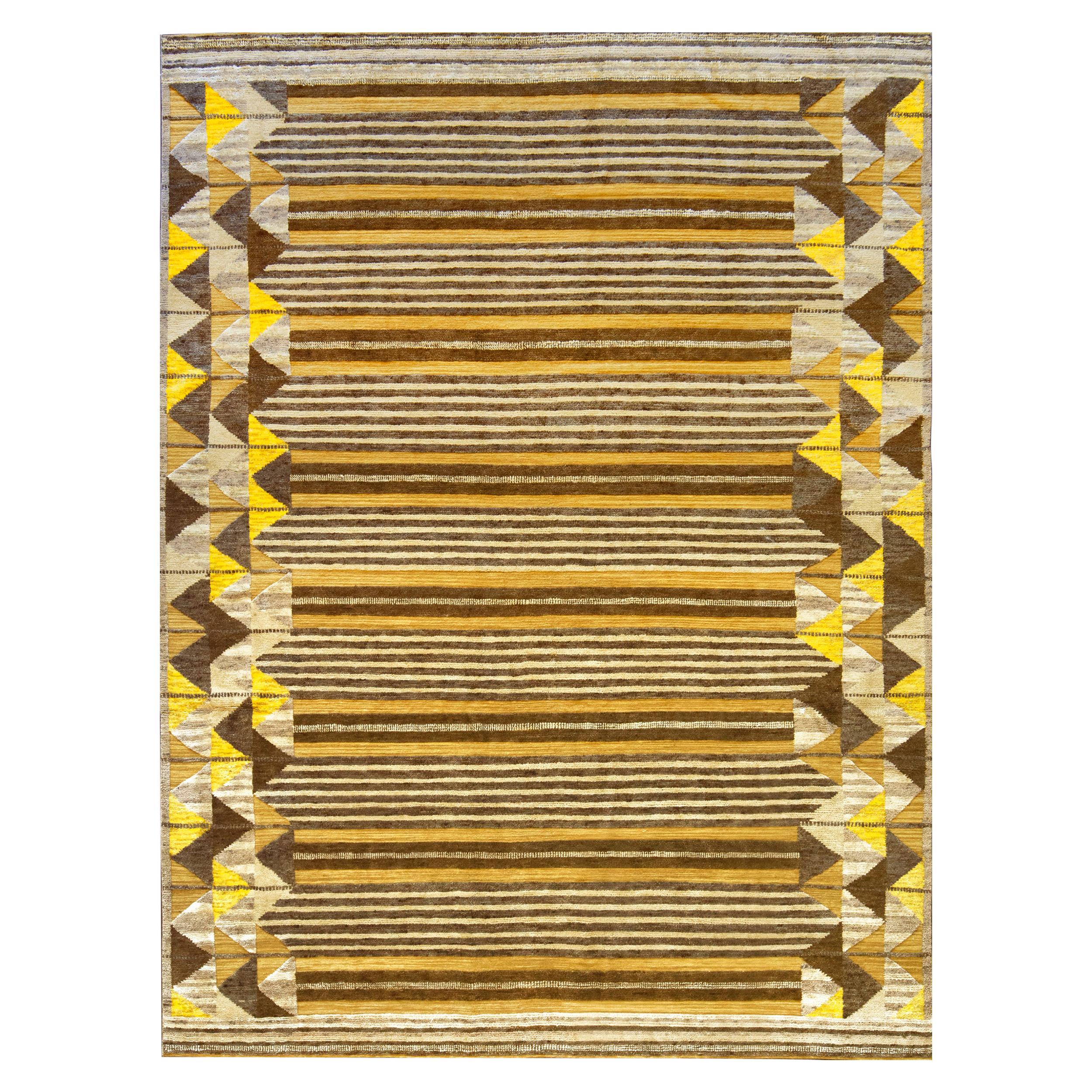 Schwedisch inspirierter handgewebter Teppich aus Wolle mit Seidenakzenten