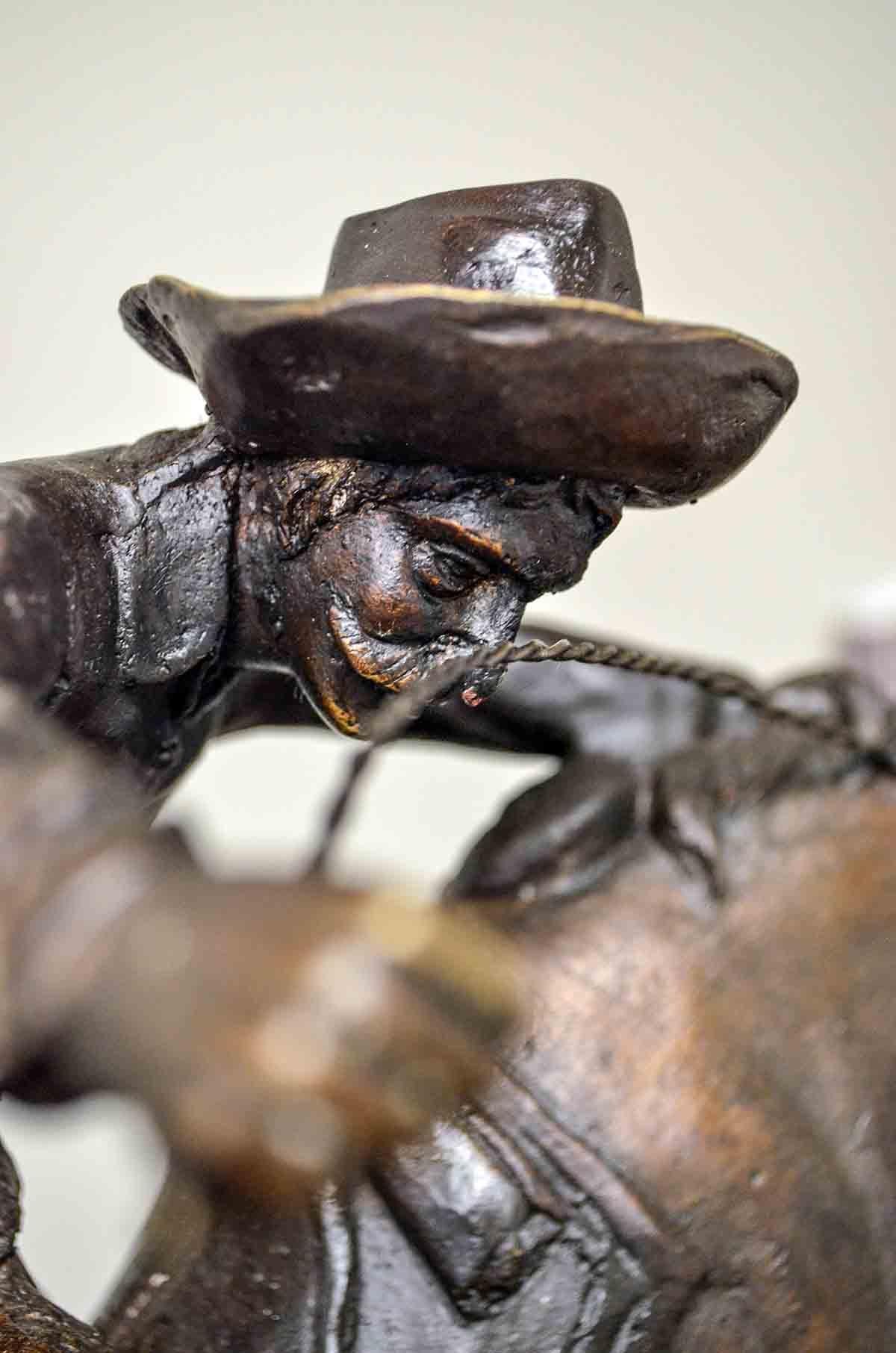 Wooly Chaps Bronze Sculpture on Marble Base, after Frederic Remington For Sale 3