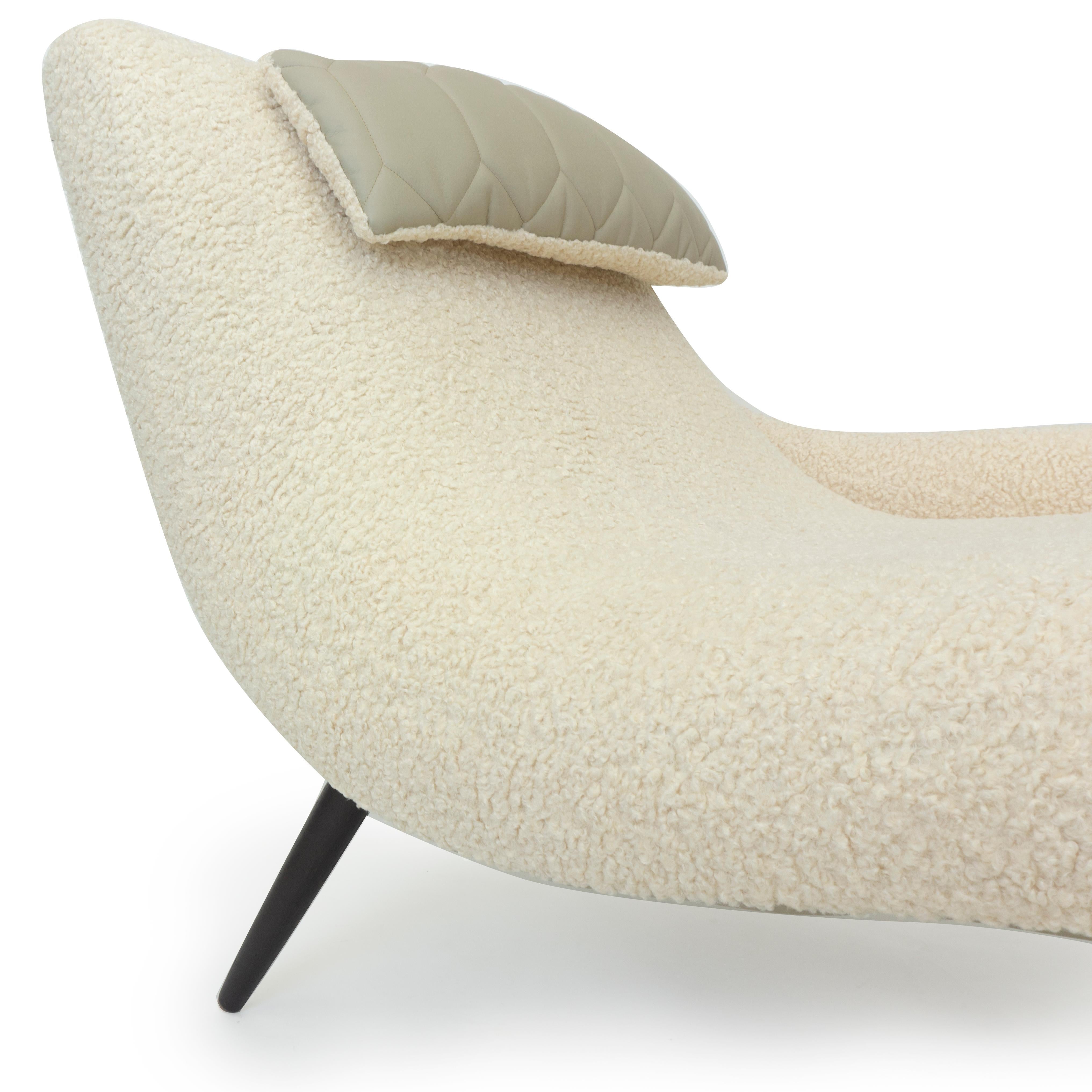 Wooly Modern Chaise Lounge For Sale 3