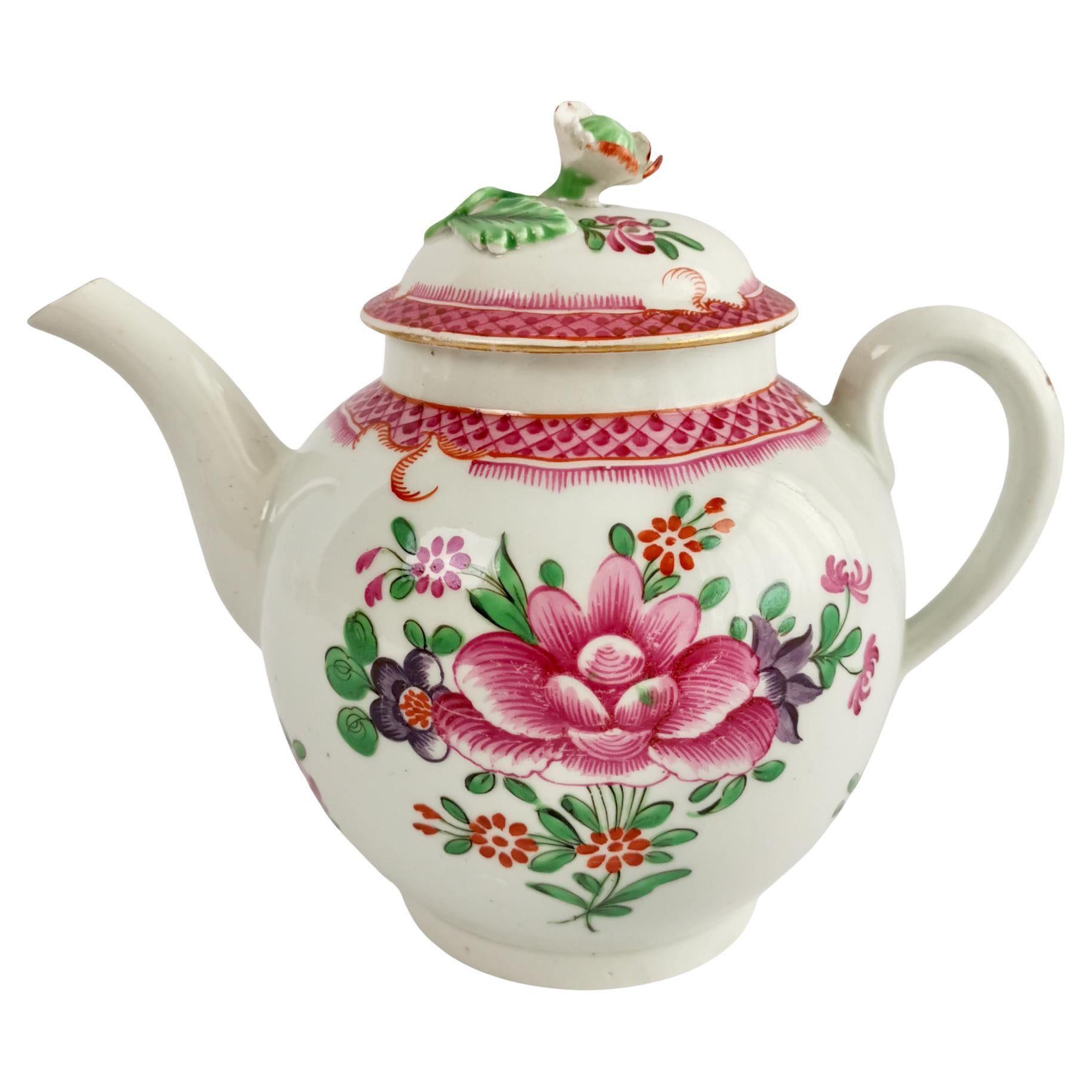Caughley Porcelain Teapot, Pink Floral Compagnie des Indes, ca 1785