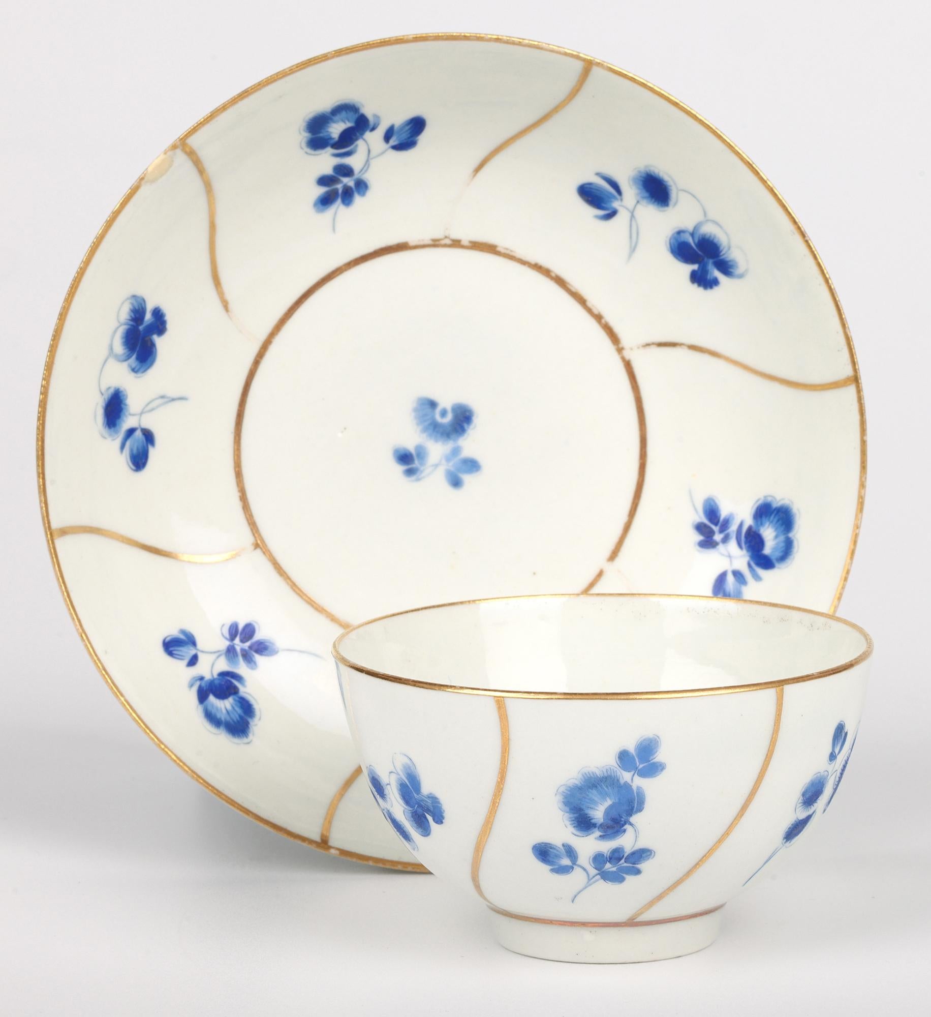 Worcester Antique Dry Blue Floral Pattern Teabowl and Saucer For Sale 8
