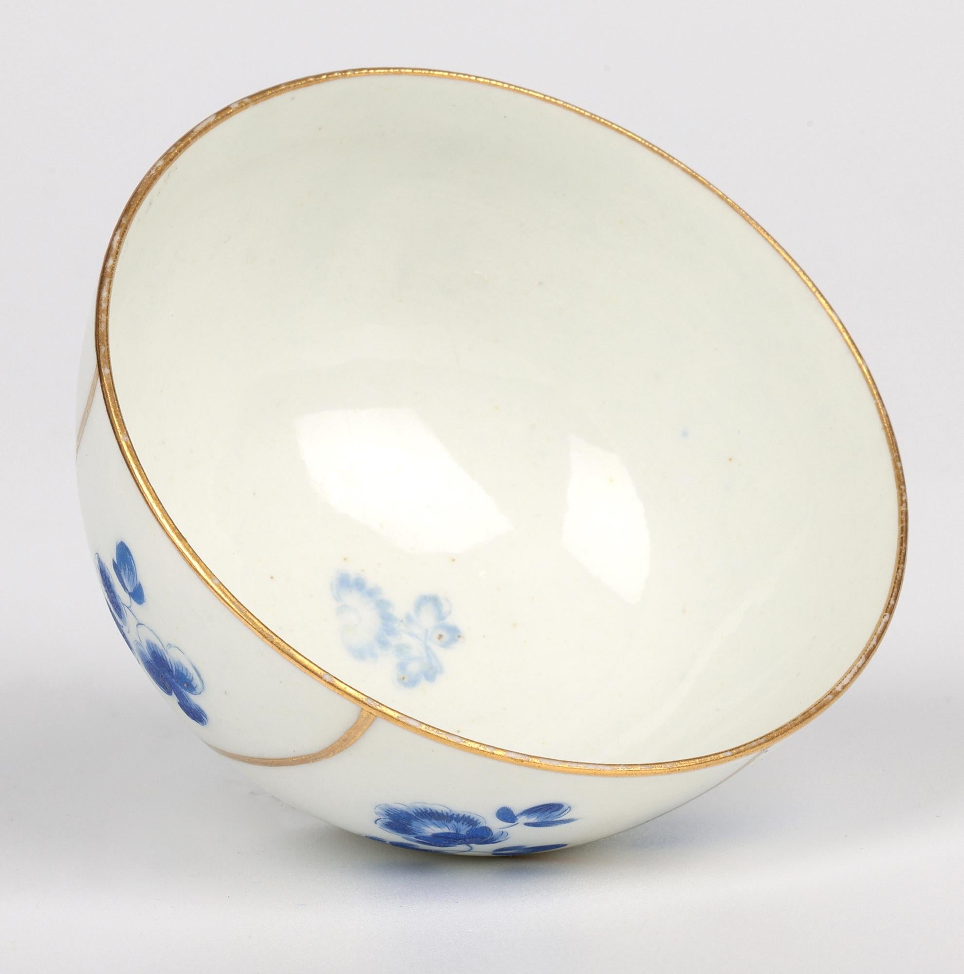 Porcelain Worcester Antique Dry Blue Floral Pattern Teabowl and Saucer For Sale