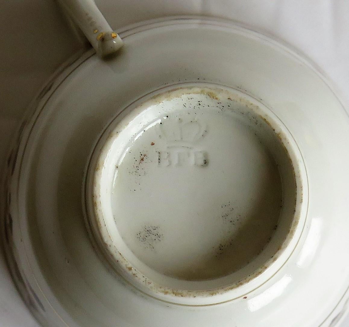 Tasse à thé en porcelaine de Worcester, Flight & Barr Worcester, peinte à la main, vers 1810 4