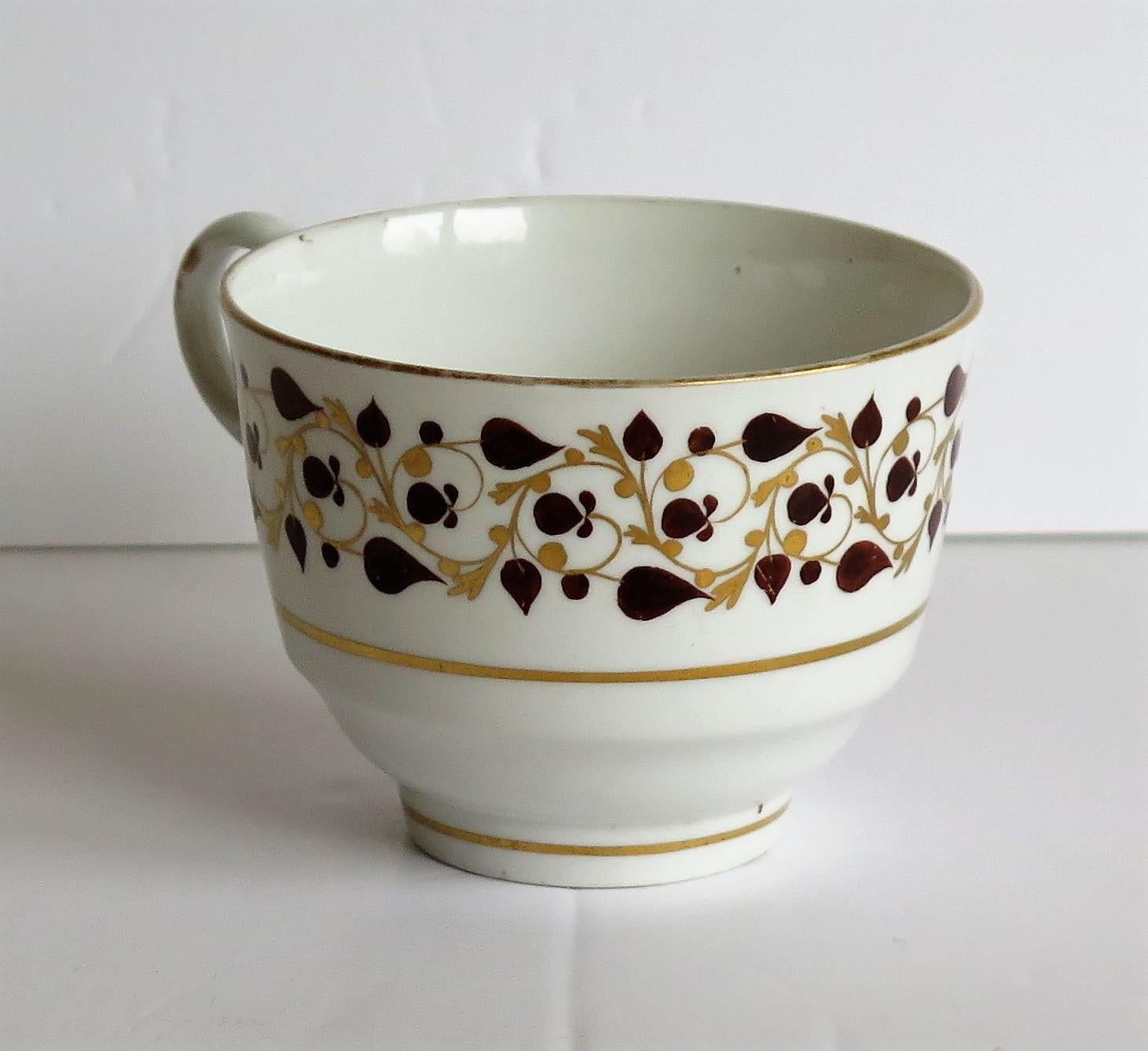 Tasse à thé en porcelaine de Worcester, Flight & Barr Worcester, peinte à la main, vers 1810 Bon état à Lincoln, Lincolnshire