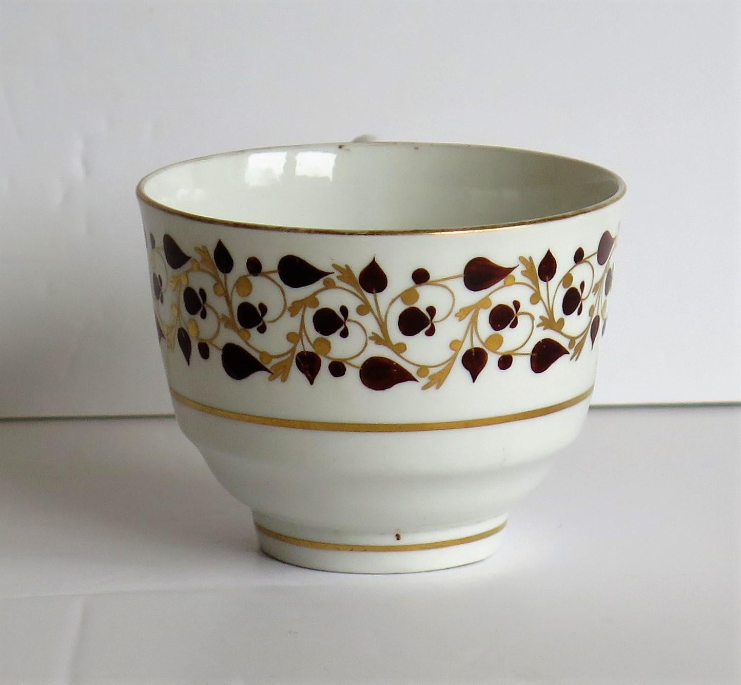 XIXe siècle Tasse à thé en porcelaine de Worcester, Flight & Barr Worcester, peinte à la main, vers 1810