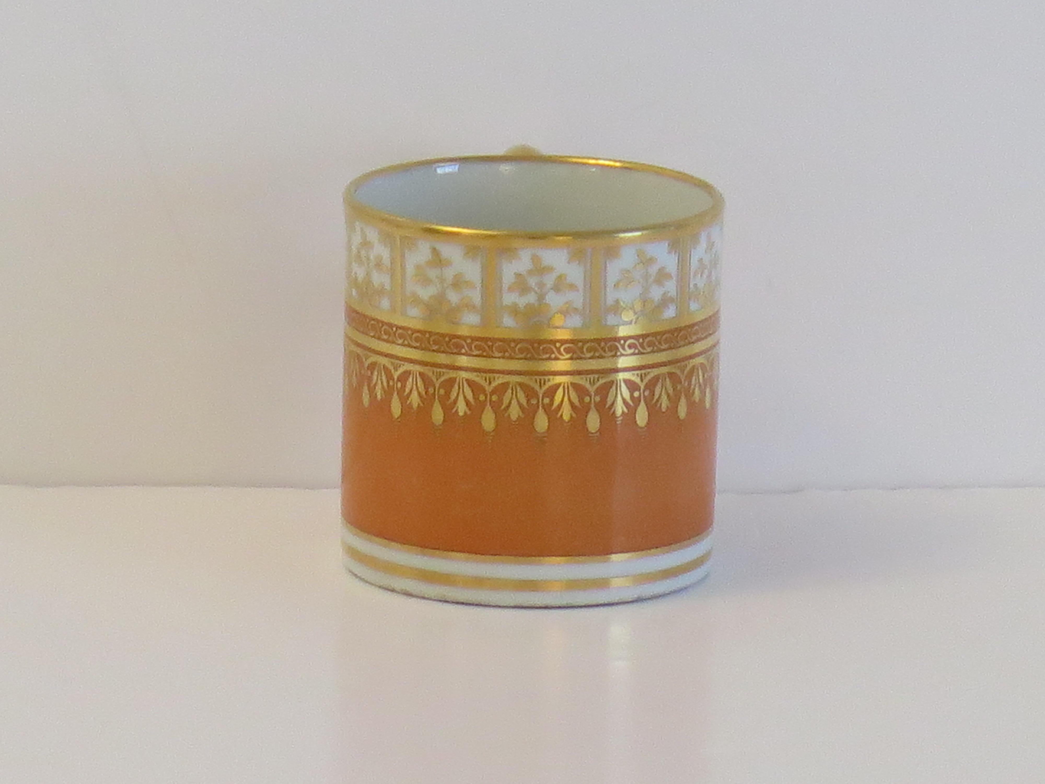Hand-Painted Worcester Barr Period Coffee Can Porcelain Hand Painted, circa 1800 For Sale