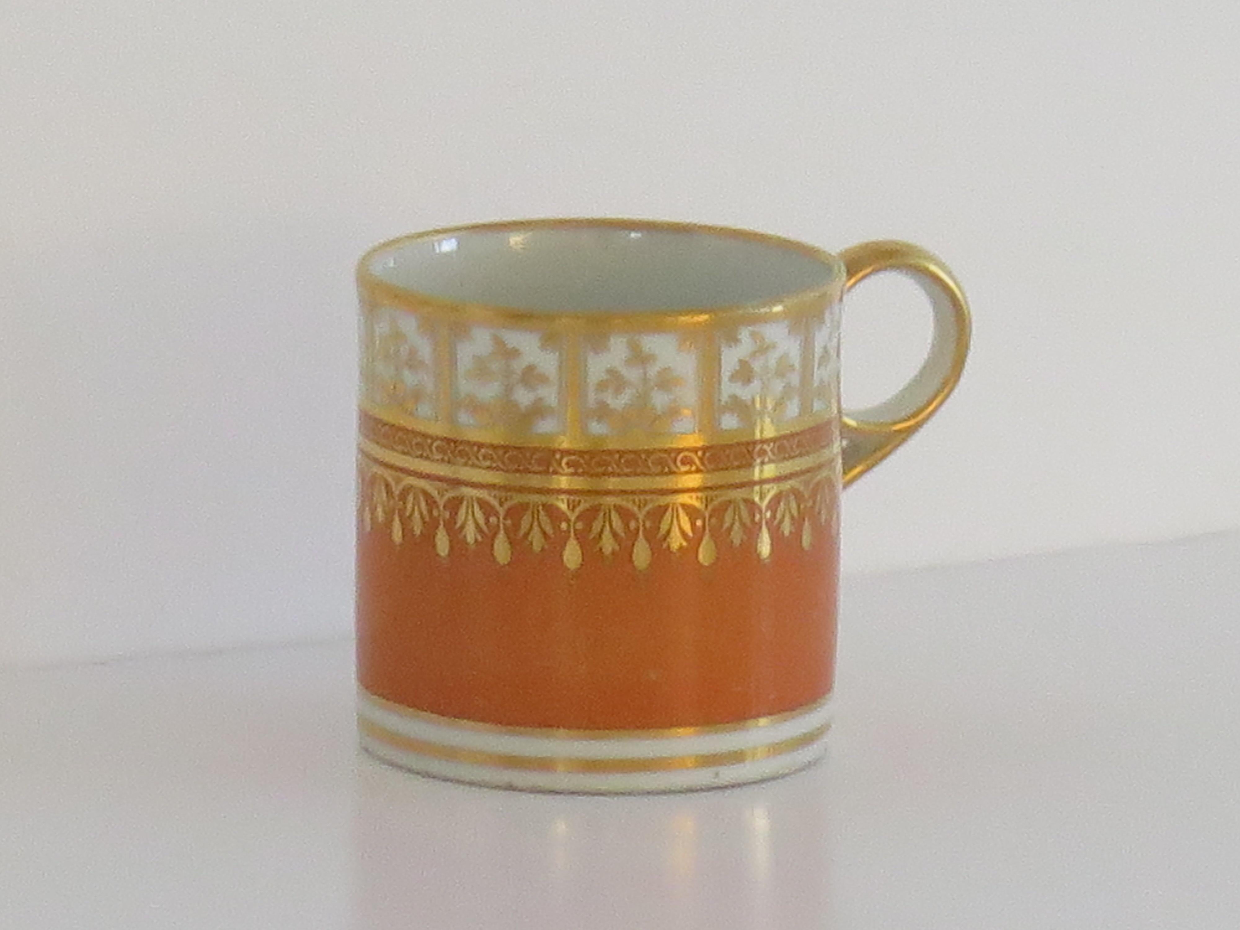 Worcester Barr Period Coffee Can Porcelain Hand Painted, circa 1800 Bon état - En vente à Lincoln, Lincolnshire