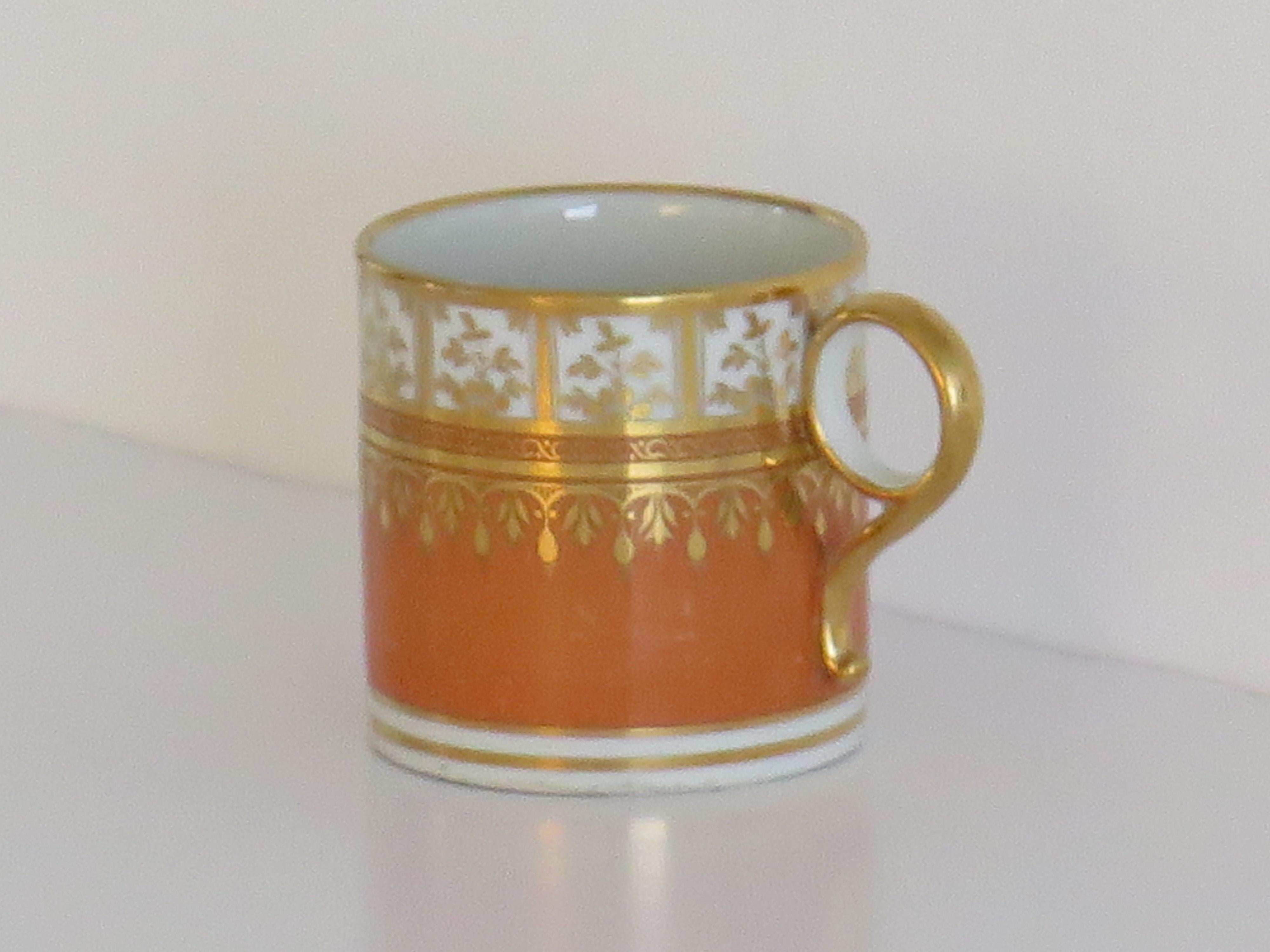 Porcelaine Worcester Barr Period Coffee Can Porcelain Hand Painted, circa 1800 en vente