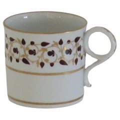 Boîte à café en porcelaine de la période Worcester Barr, motif de vigne, vers 1807