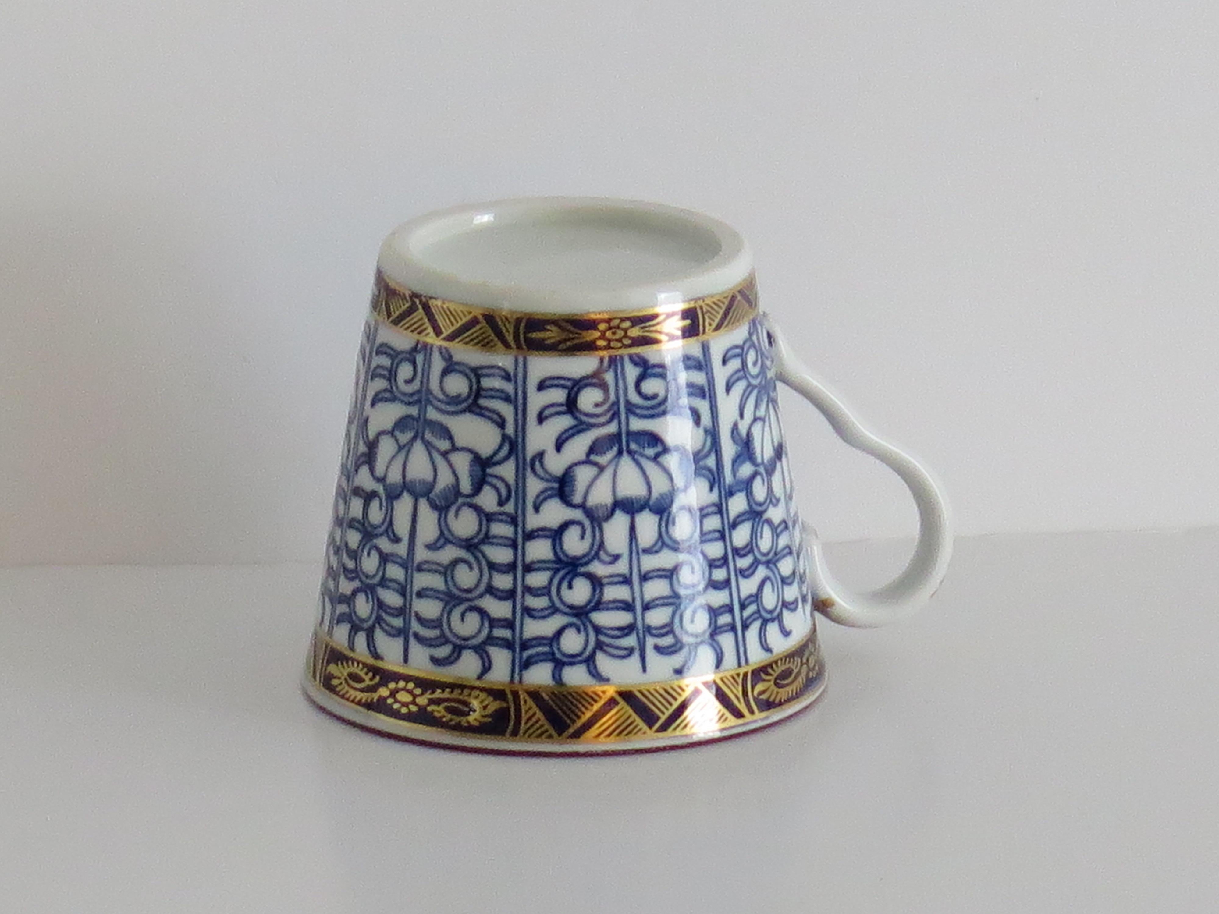 Worcester Barr Periode Porzellan Kaffeetasse in Royal Lily Muster, um 1800 im Angebot 3