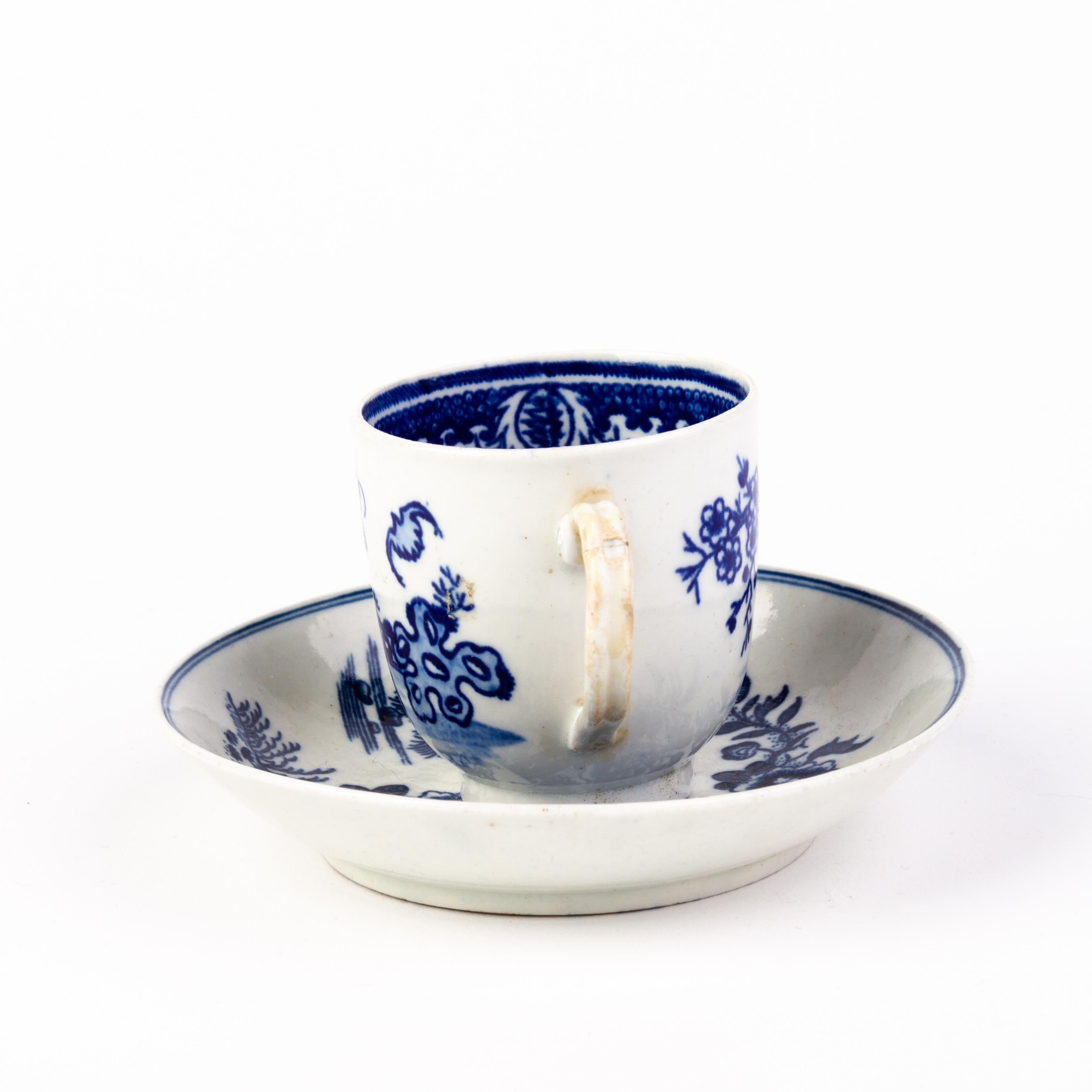 Worcester Blue & White Porcelain Tea Cup & Saucer 18th Century  For Sale 1