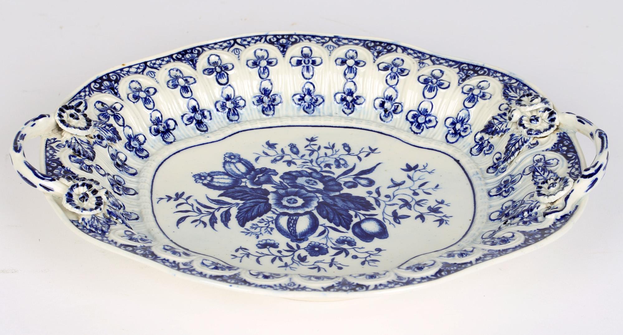 Late 18th Century Worcester Dr Wall Period Blue And White Basket Stand, Circa 1770 For Sale