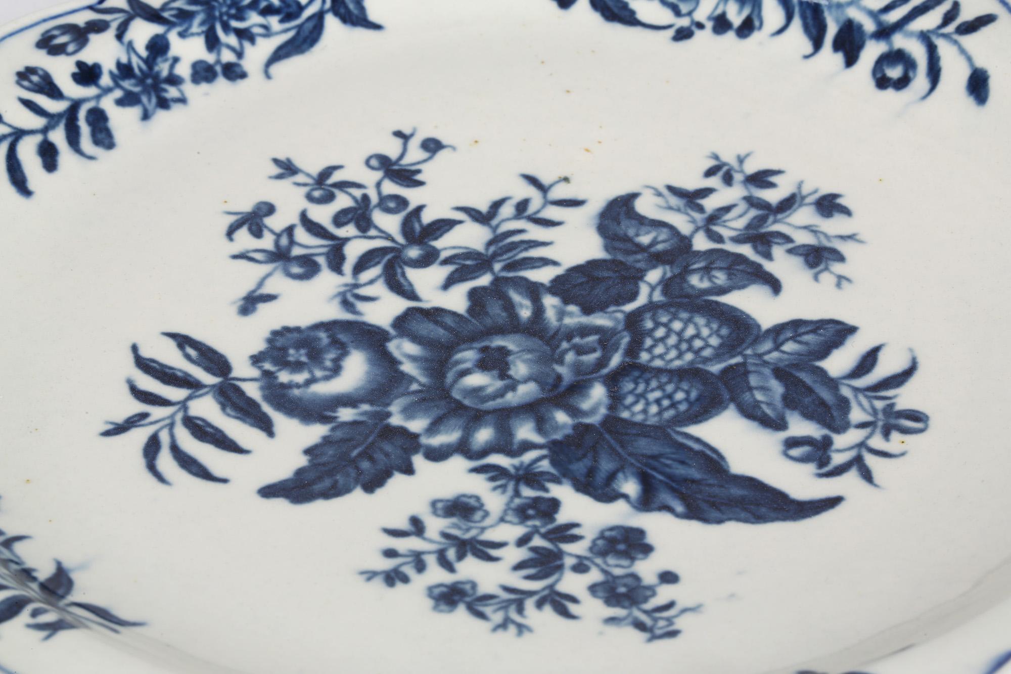 Worcester Early Dr Wall Period Pine Cone Porcelain Plate, circa 1760 3