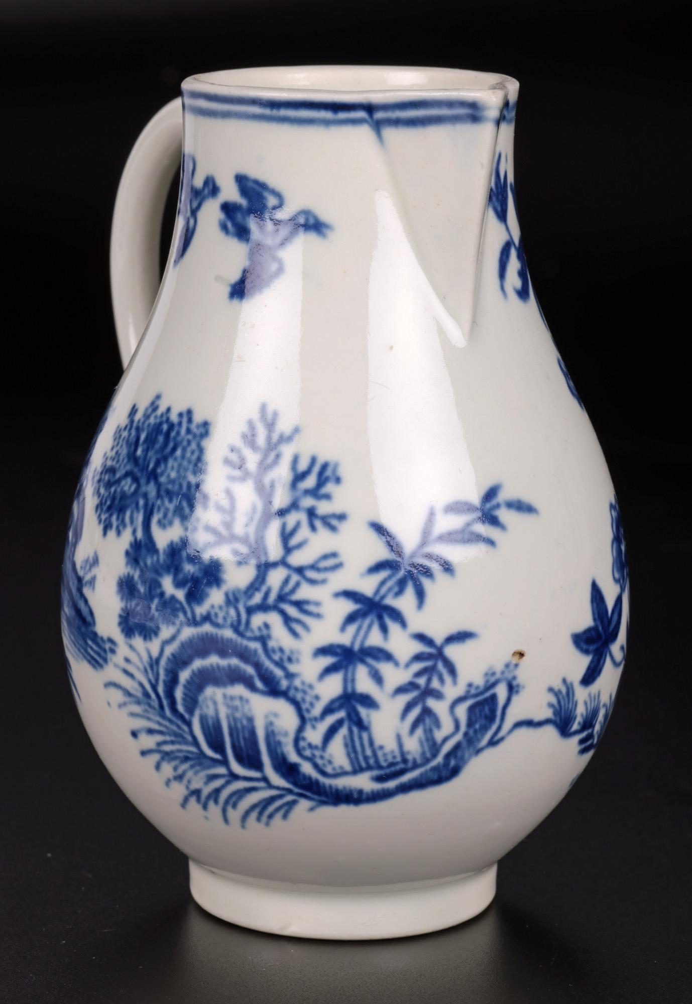 Fin du XVIIIe siècle Cruche à bec de moineau en porcelaine de Worcester à motif de clôture  en vente