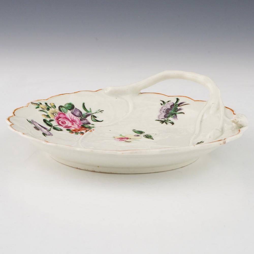 George III Worcester First Period Blind Earl Moulded Sweetmeat Dish, c1775 For Sale