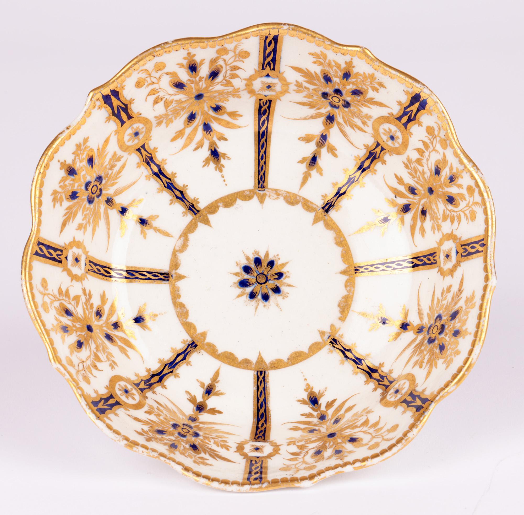 Worcester First Period Gilded Pattern Early Porcelain Bowl For Sale 7