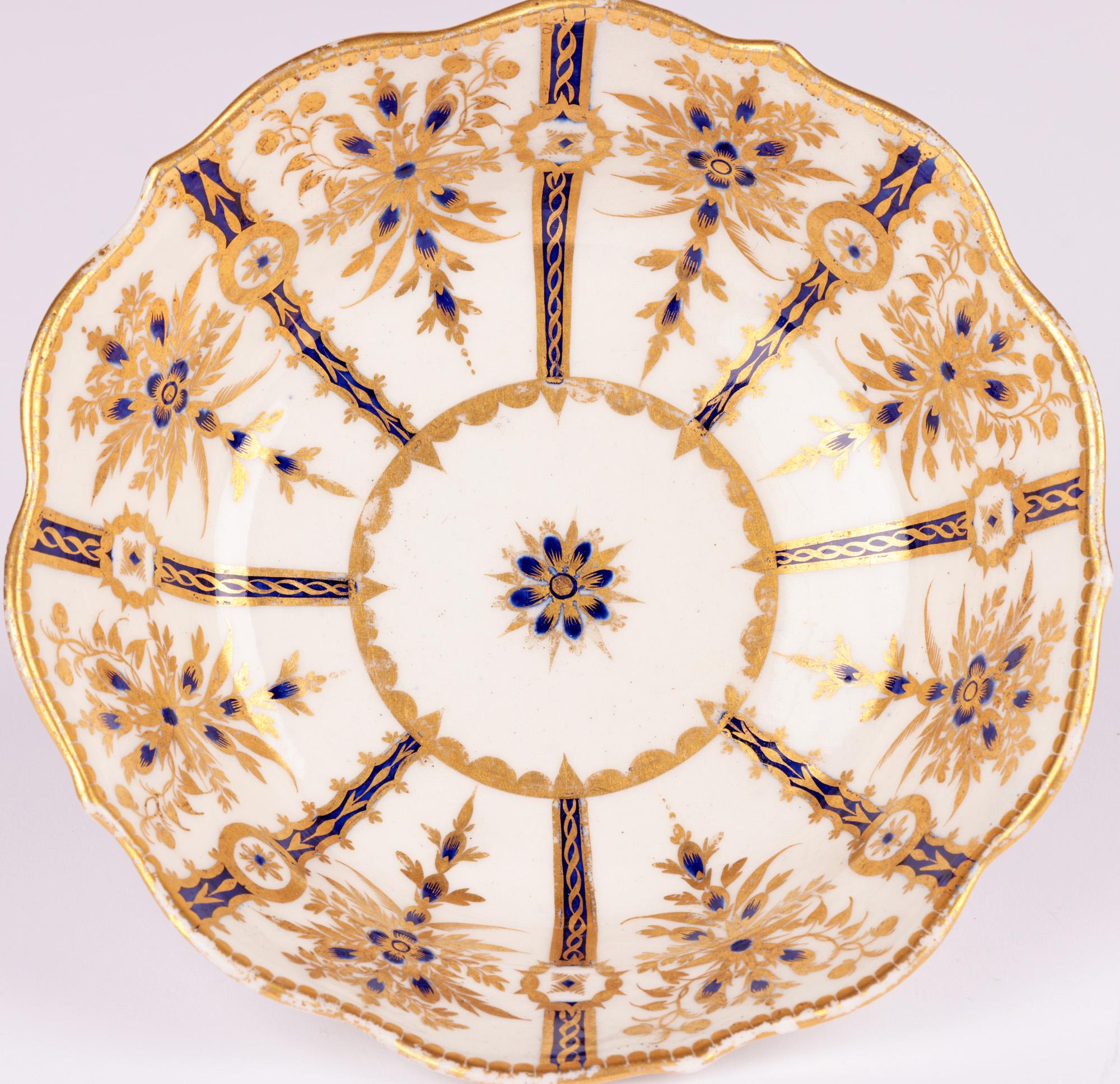 Worcester First Period Gilded Pattern Early Porcelain Bowl For Sale 2