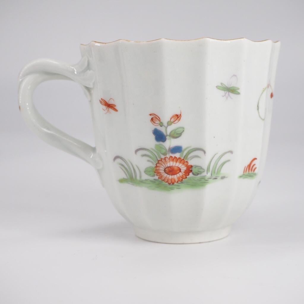 Worcester Fluted Coffee Cup & Saucer, 'Quail' Pattern, Blue Rococo Border c.1775 For Sale 4