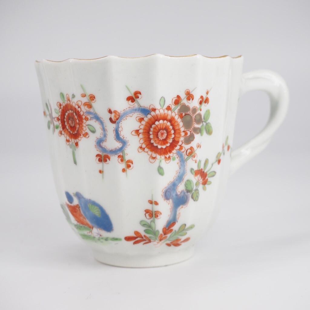 Worcester Fluted Coffee Cup & Saucer, 'Quail' Pattern, Blue Rococo Border c.1775 For Sale 2
