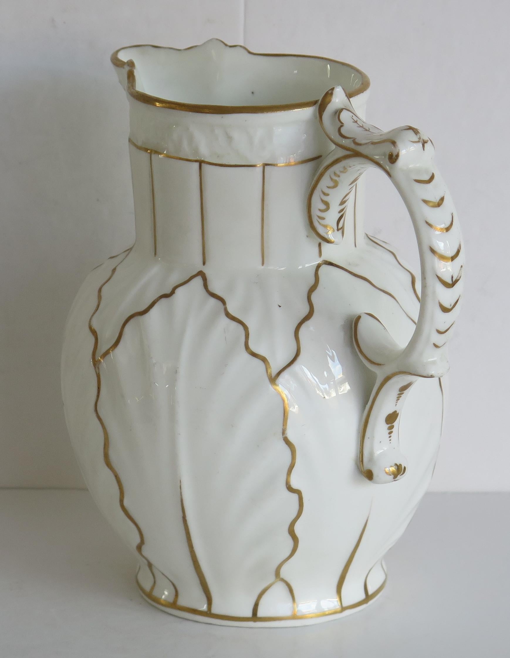 Hand-Painted Worcester Mask Head Jug in Cabbage Leaf Pattern porcelain, Early 19th Century