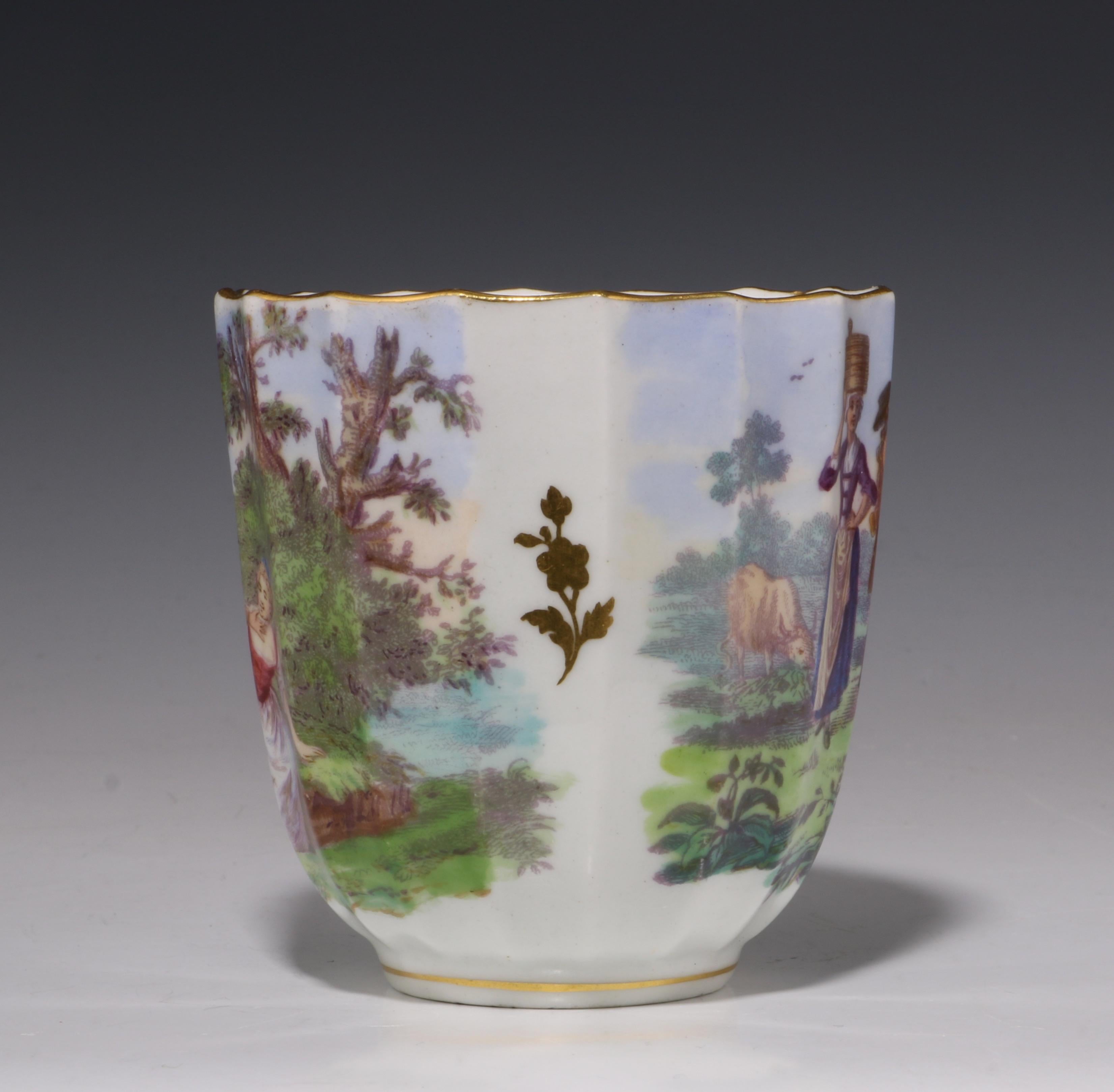 Porcelain English Worcester Onglaze Printed and Enamelled Cup and Saucer, circa 1770 For Sale
