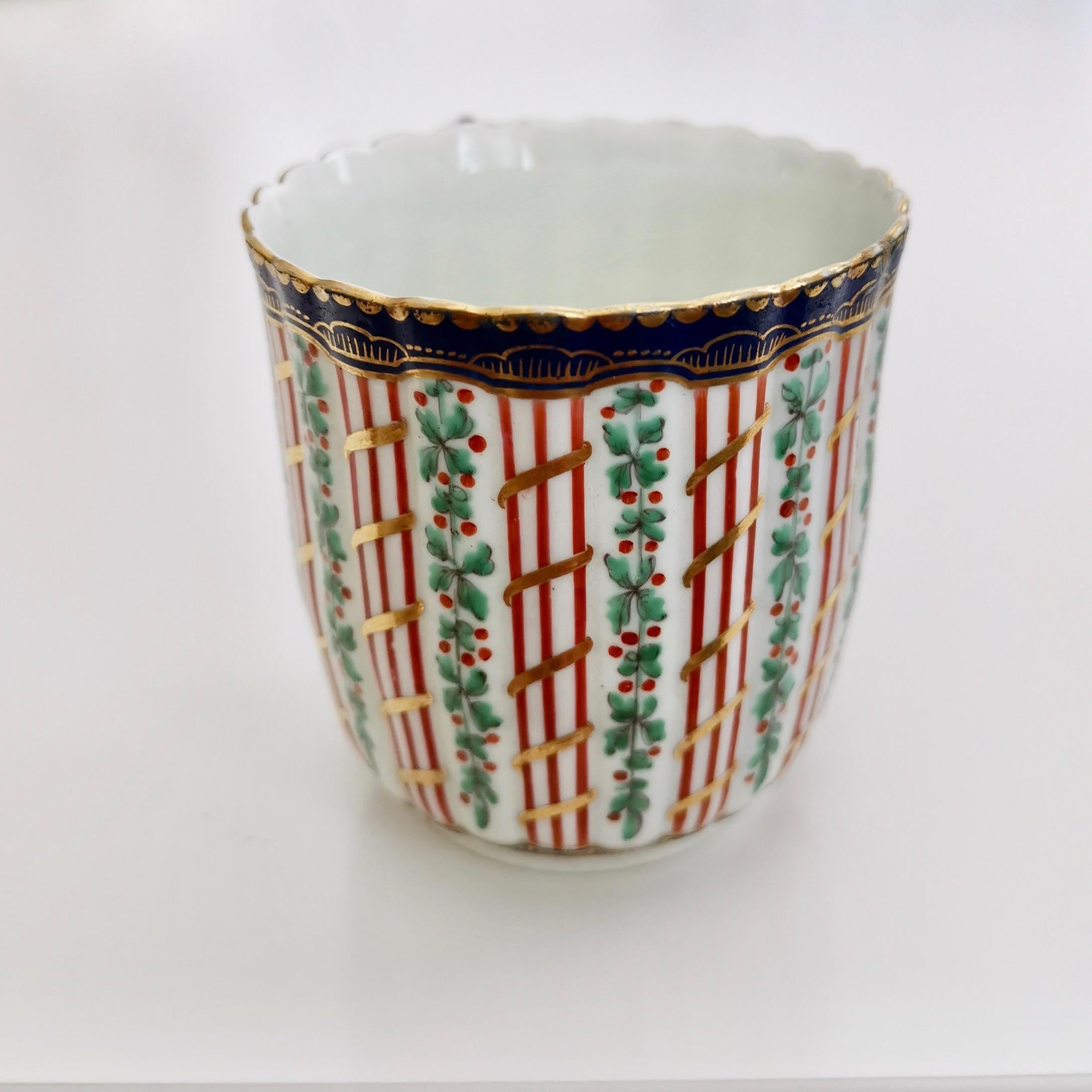 English Worcester Orphaned Porcelain Coffee Cup, Hop and Trellis, Georgian, circa 1775