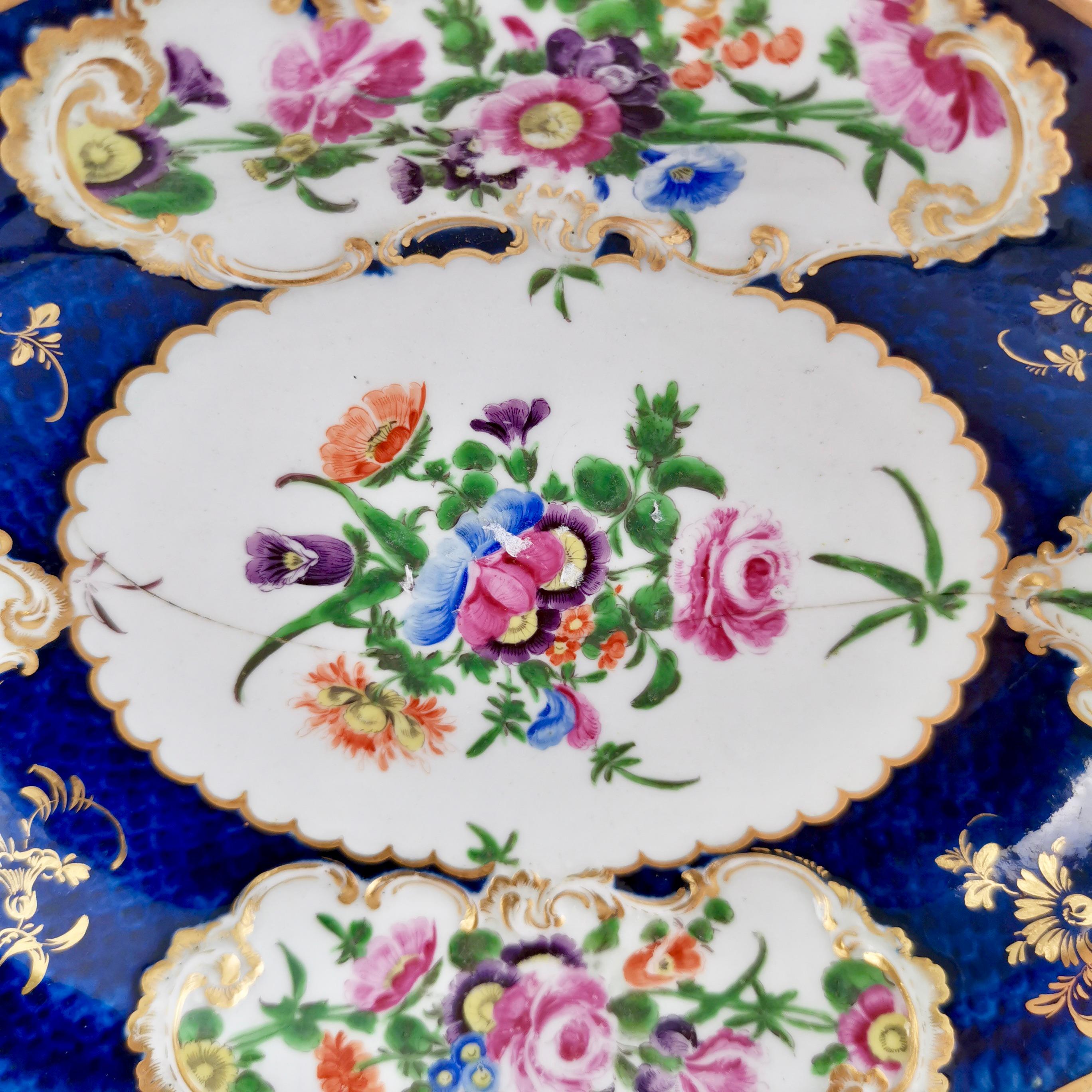 George III Worcester Oval Dish, Blue Scale with Flower Reserves, 19th Century, 1765-1770