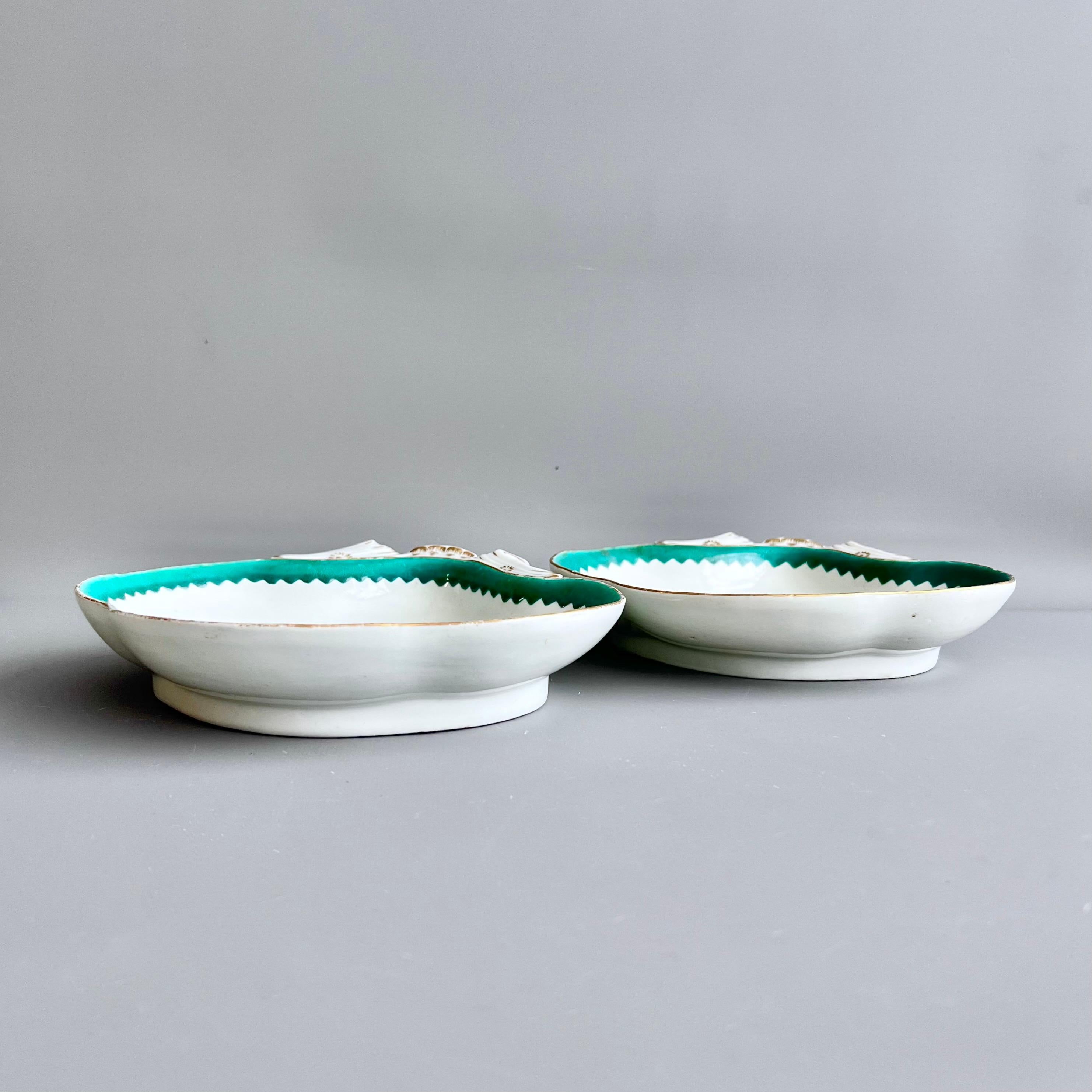 Worcester Pair of Shell Dishes, French Green Stencil Pattern, ca 1770 For Sale 5