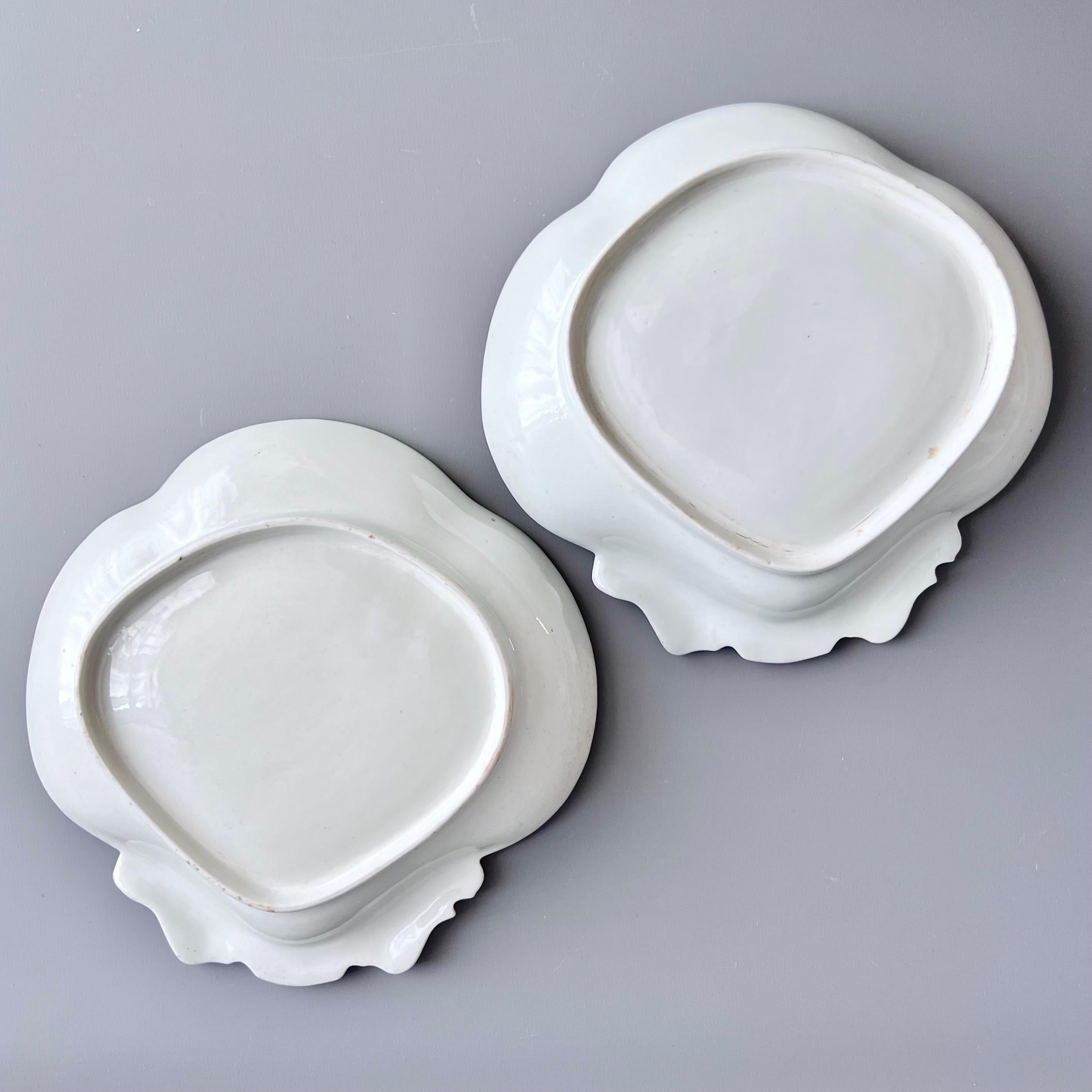 Worcester Pair of Shell Dishes, French Green Stencil Pattern, ca 1770 For Sale 6