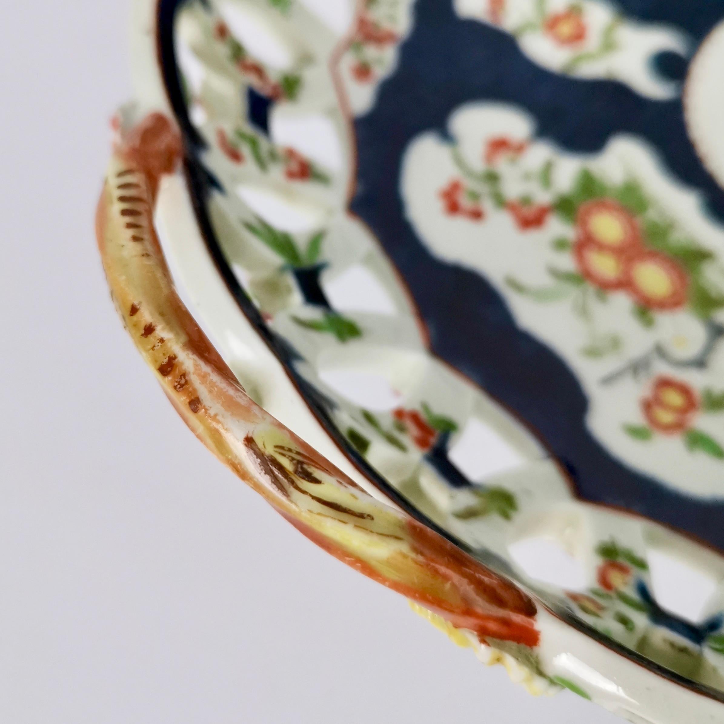Worcester Pierced Porcelain Basket, Blue Scale Japanese Kakiemon, circa 1765 For Sale 6