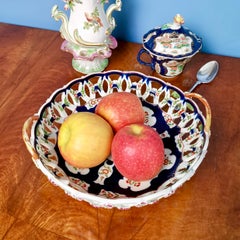 Worcester Pierced Porcelain Basket, Blue Scale Japanese Kakiemon, circa 1765