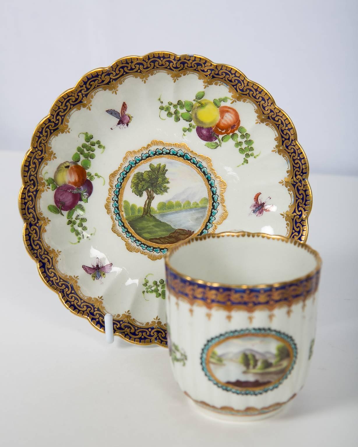 Pair First Period Worcester Porcelain Cups and Saucers England Circa 1772 For Sale 3